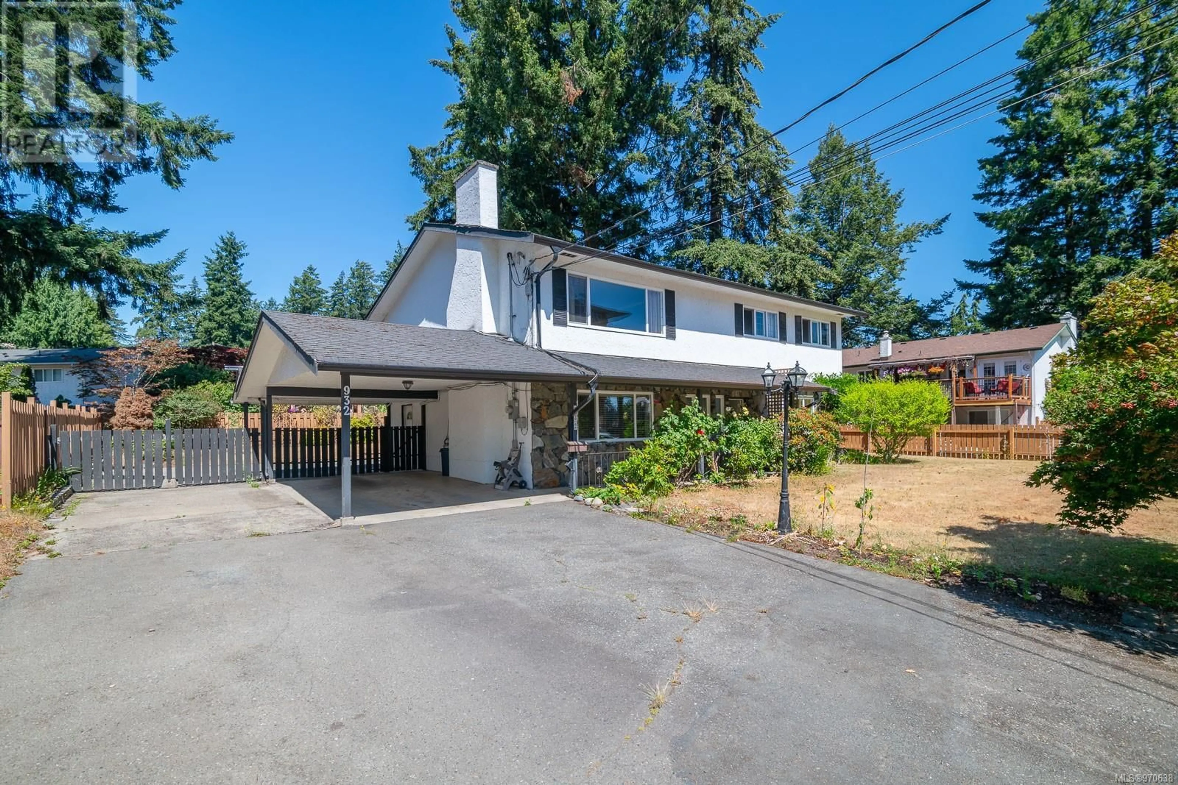 Frontside or backside of a home for 932 Avrill Rd, Langford British Columbia V9B2N5