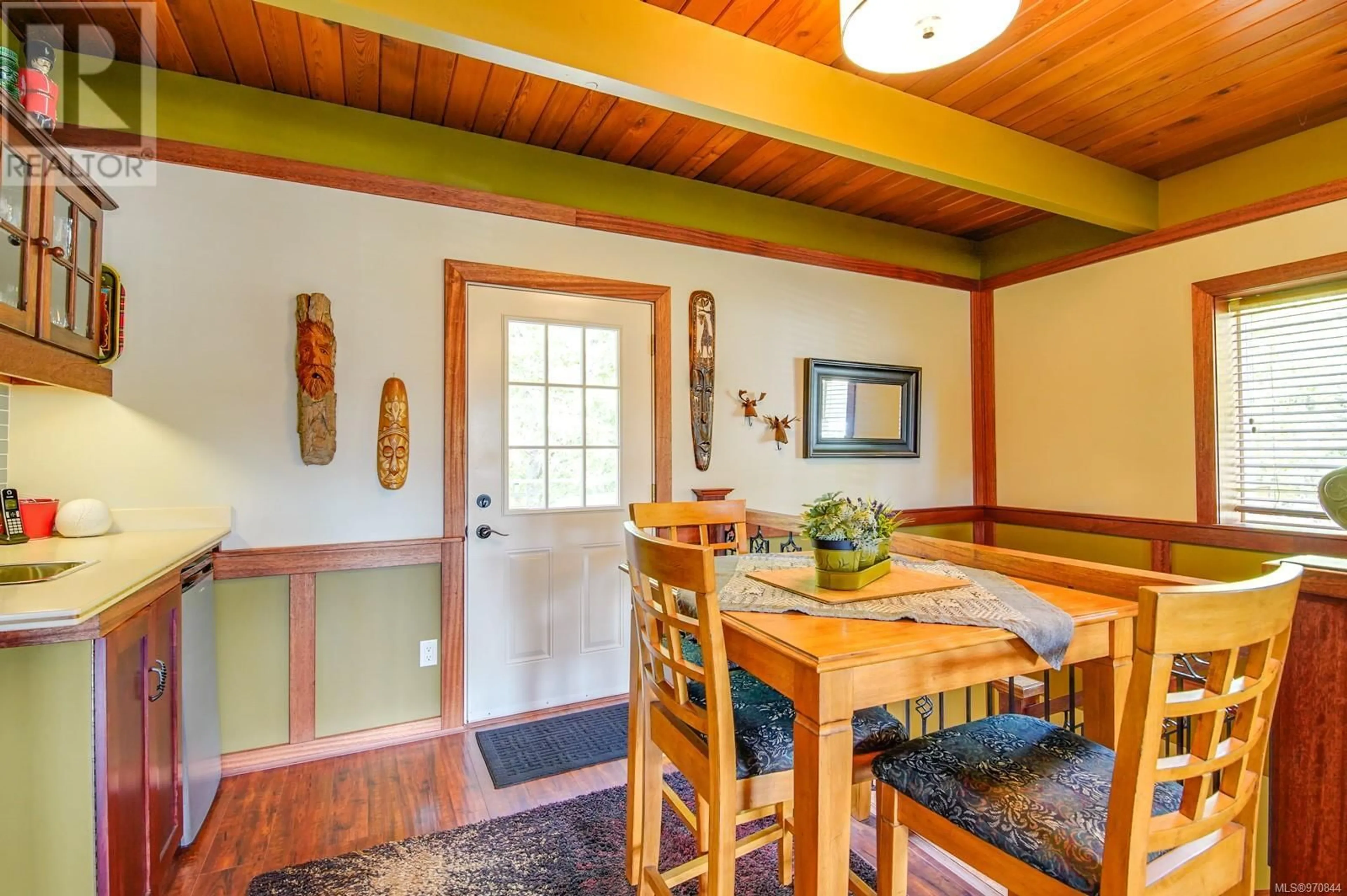 Dining room, wood floors, cottage for 5706 Strathcona St, Port Alberni British Columbia V9Y6X5