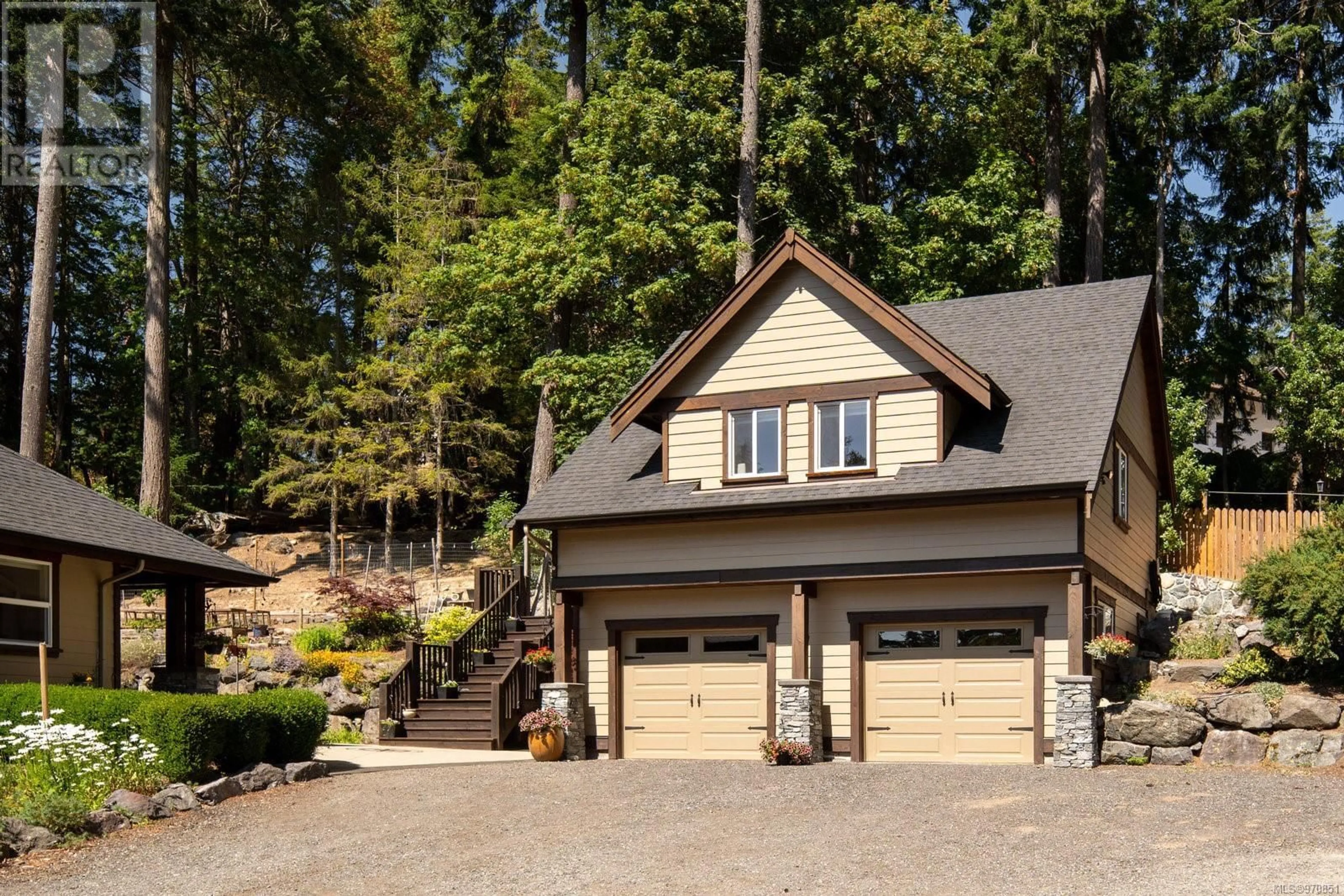 Home with vinyl exterior material for 3905 Gilbert Dr, Metchosin British Columbia V9C4B2