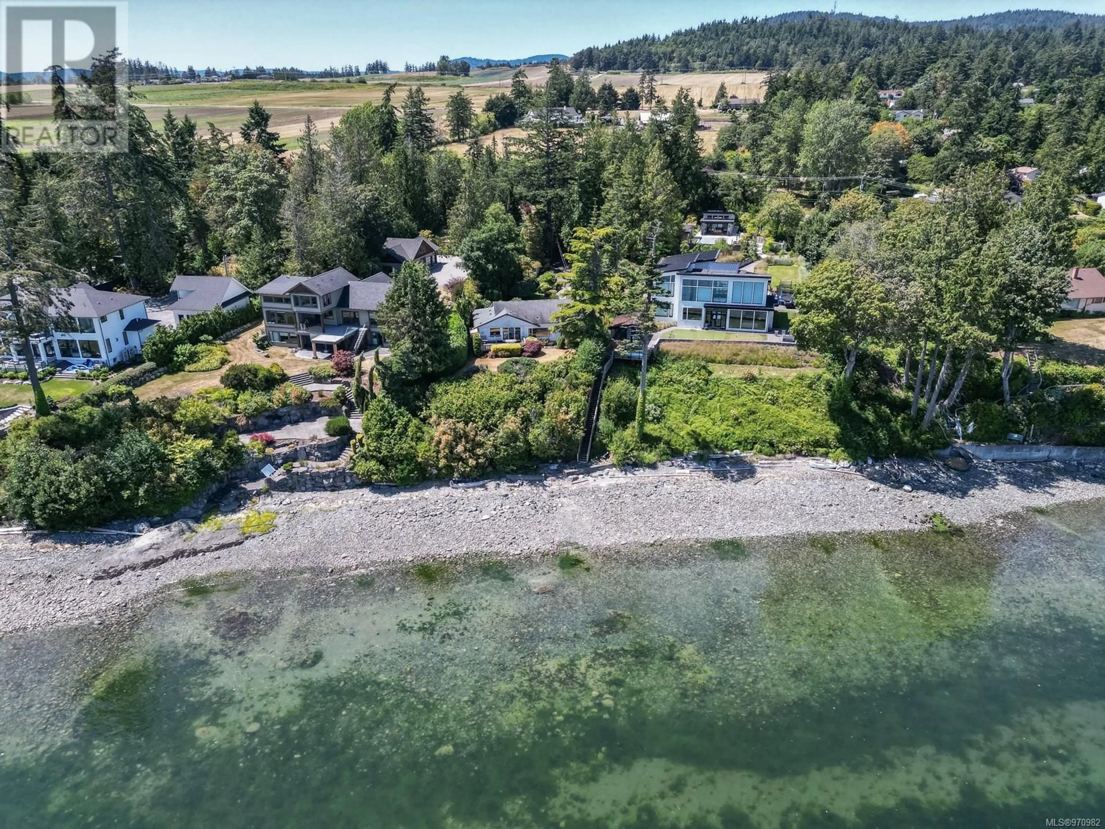 Lakeview for 8441 Lochside Dr, Central Saanich British Columbia V8M1T9