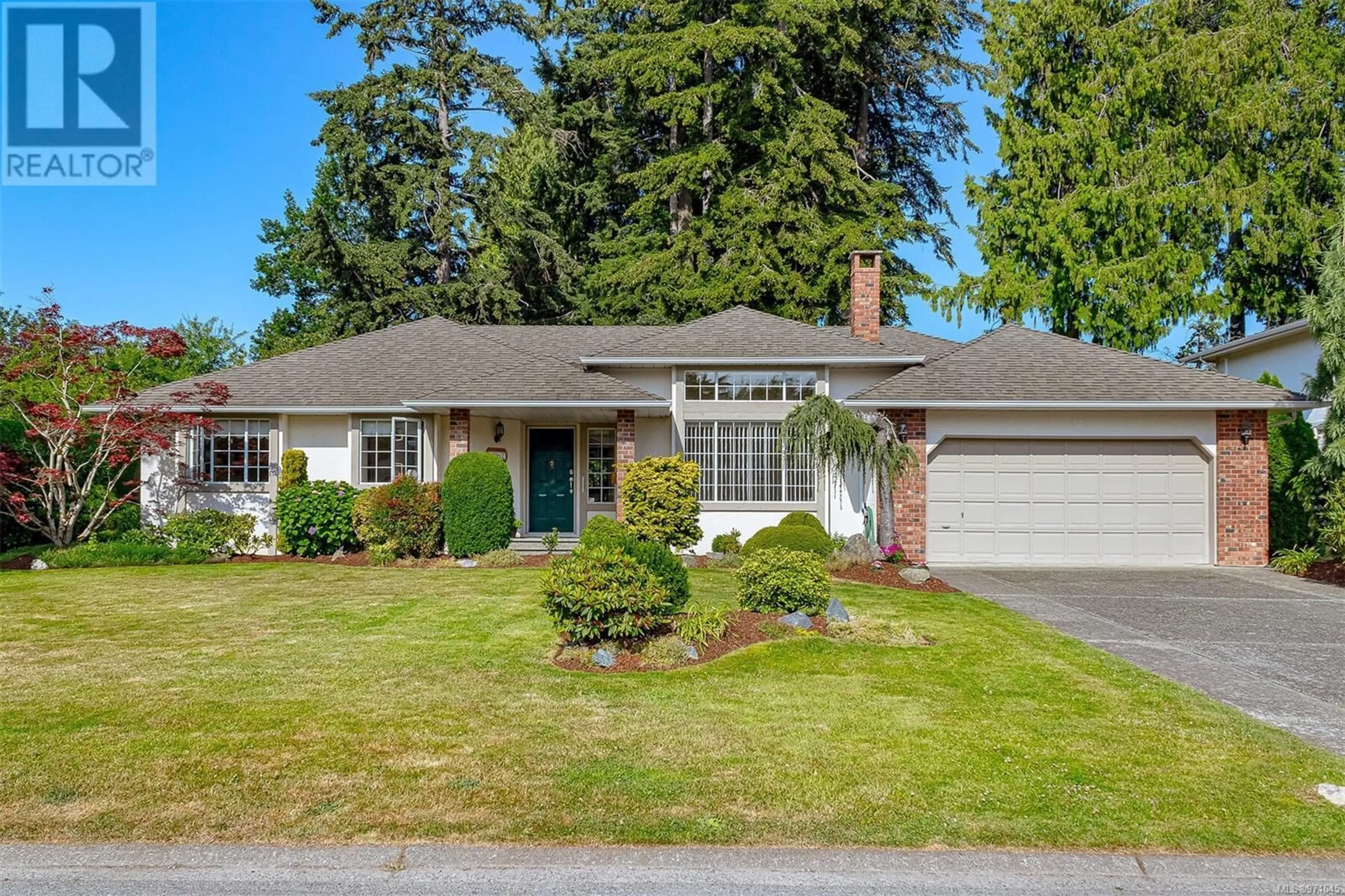 Frontside or backside of a home for 4962 Del Monte Ave, Saanich British Columbia V8Y3A2