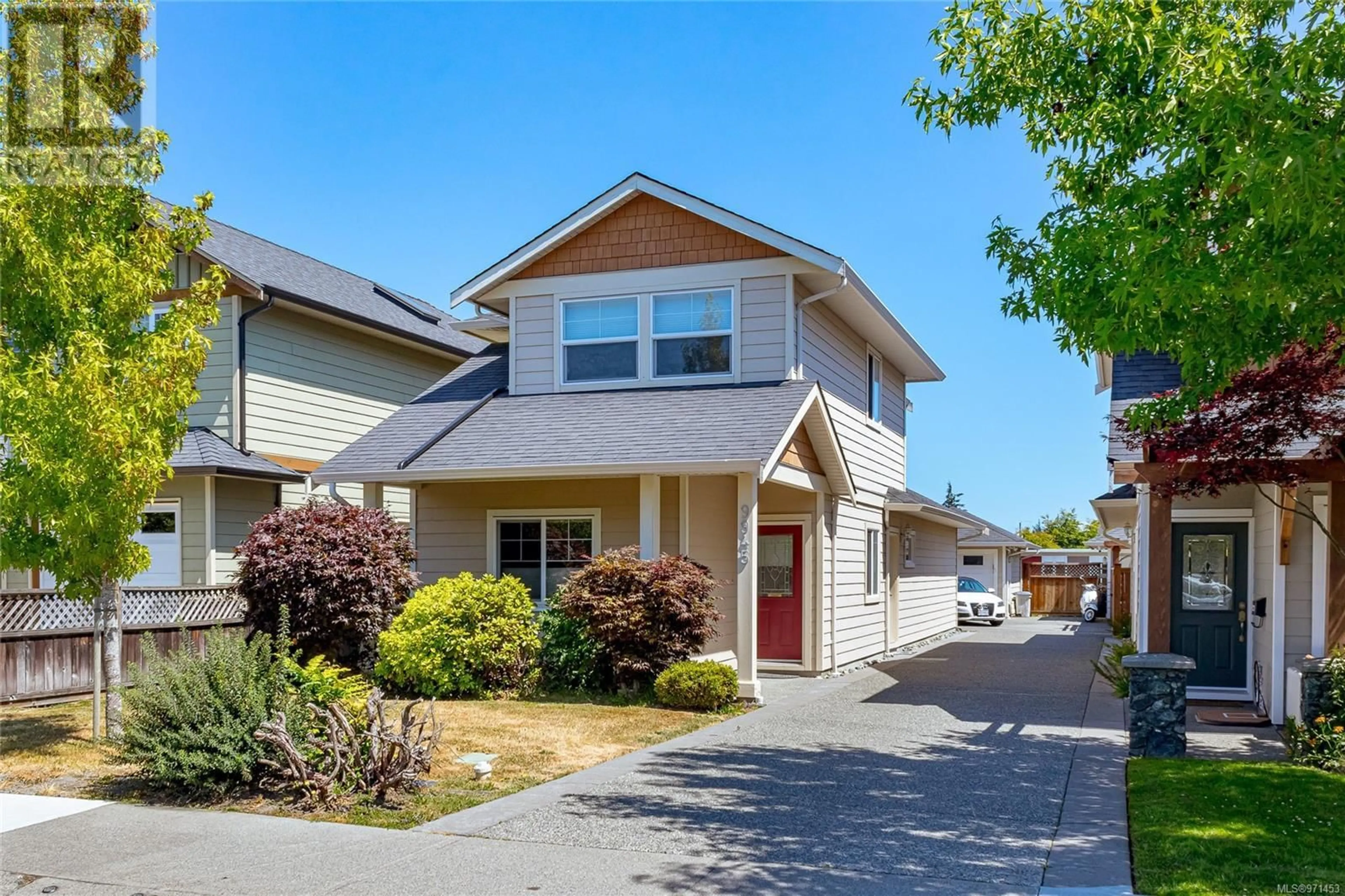 Frontside or backside of a home for 9945 Swiftsure Pl, Sidney British Columbia V8L4E3