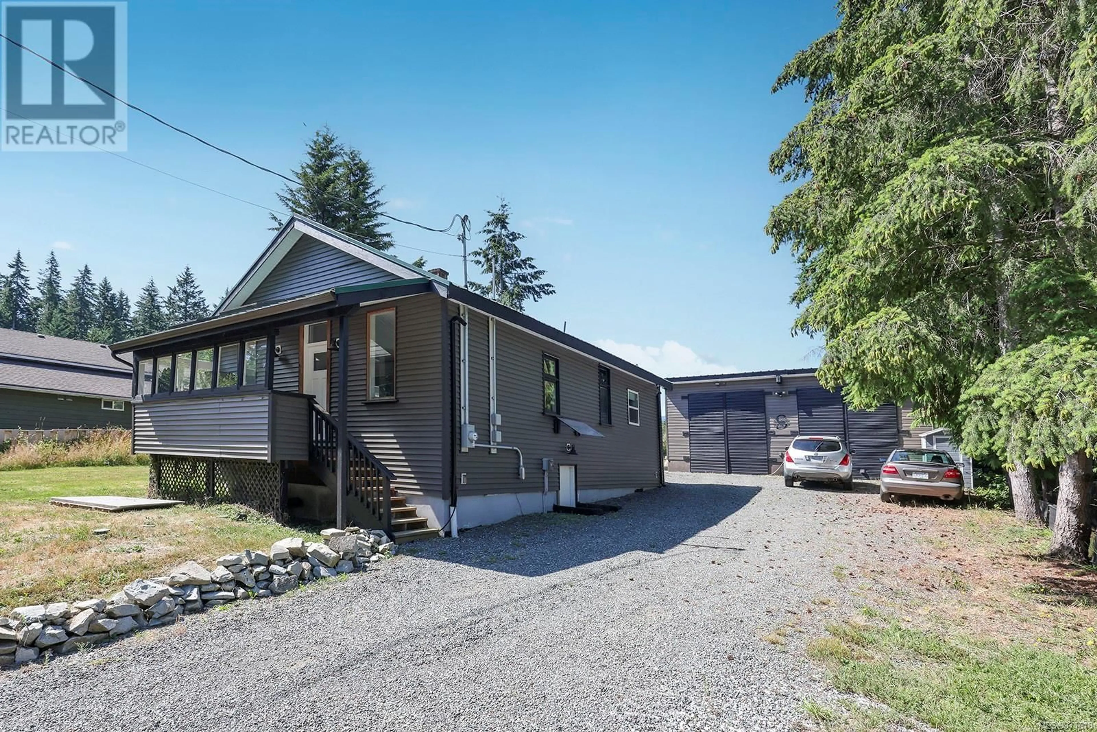 Frontside or backside of a home, cottage for 5617 Musgrave Rd, Union Bay British Columbia V0R3B0