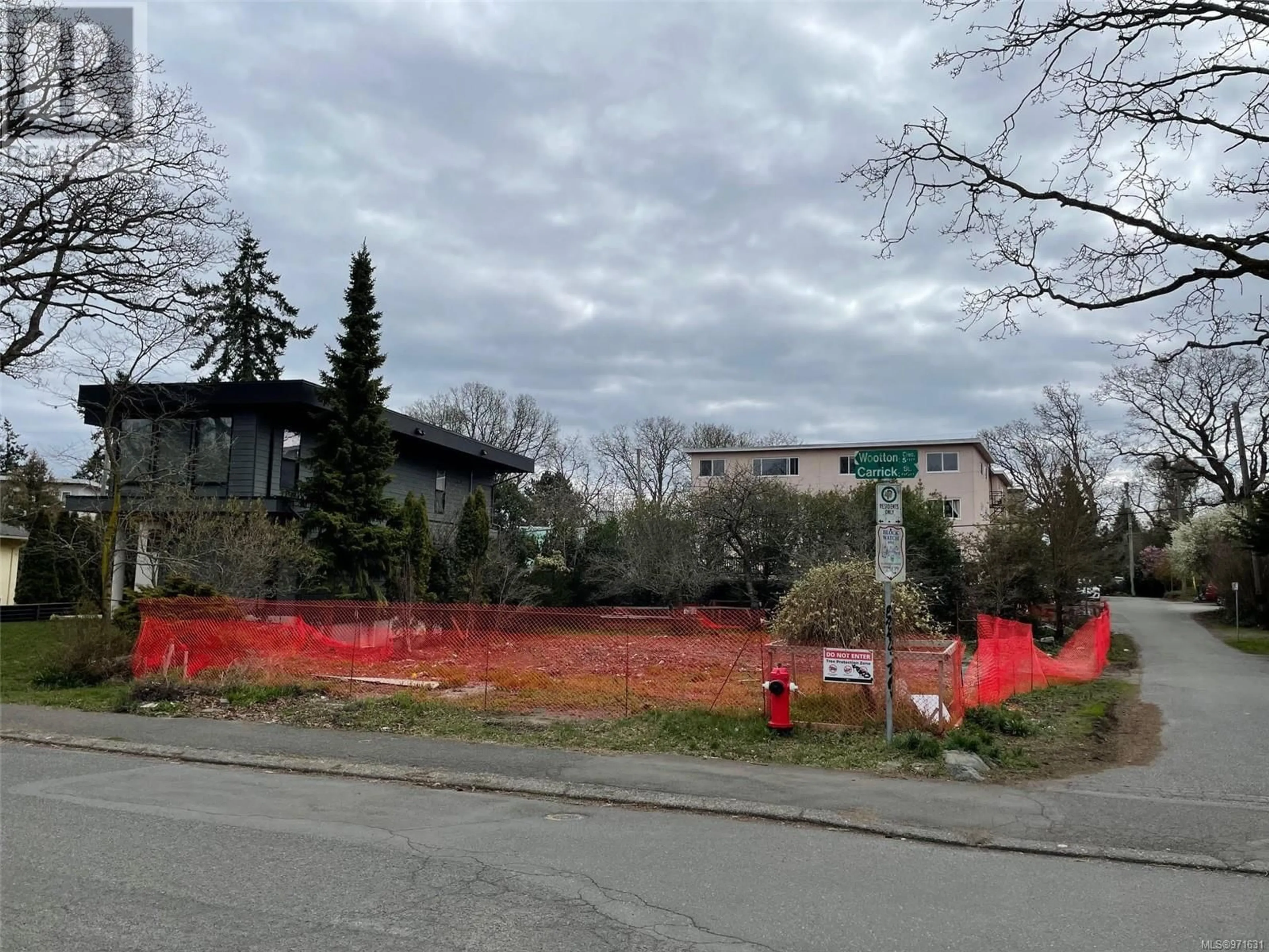 Frontside or backside of a home, the street view for 2501 Wootton Cres, Oak Bay British Columbia V8R5M7