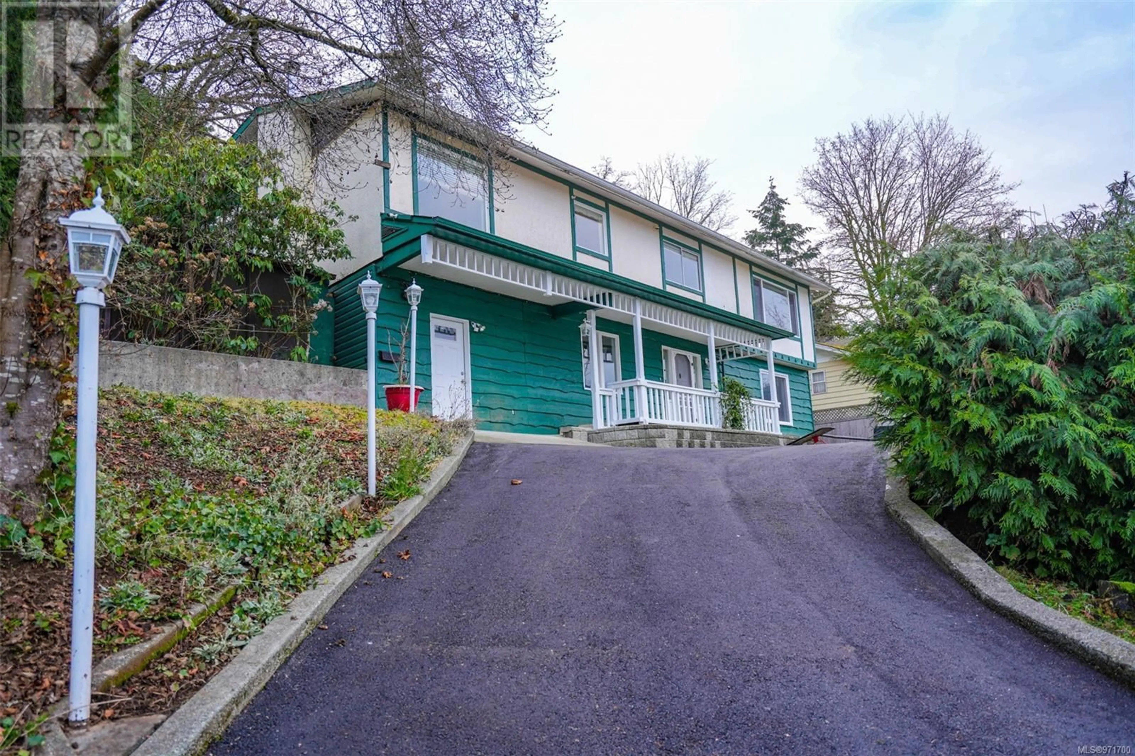 A pic from outside/outdoor area/front of a property/back of a property/a pic from drone, street for 2209 MALLORY DRIVE, Port Alberni British Columbia V9Y1A2