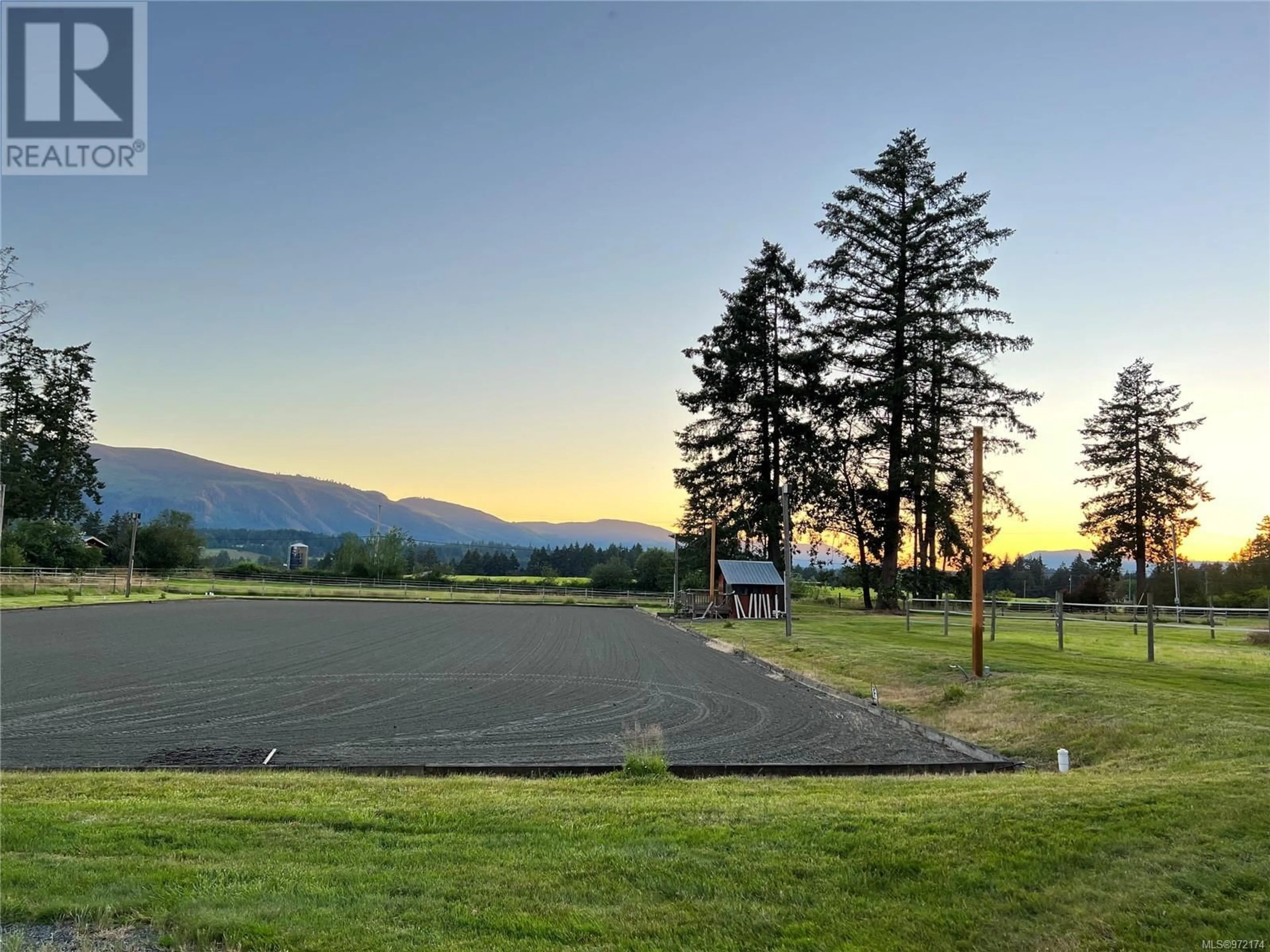 Patio, the view of mountain for 4701 Wilson Rd, Duncan British Columbia V9L6L6