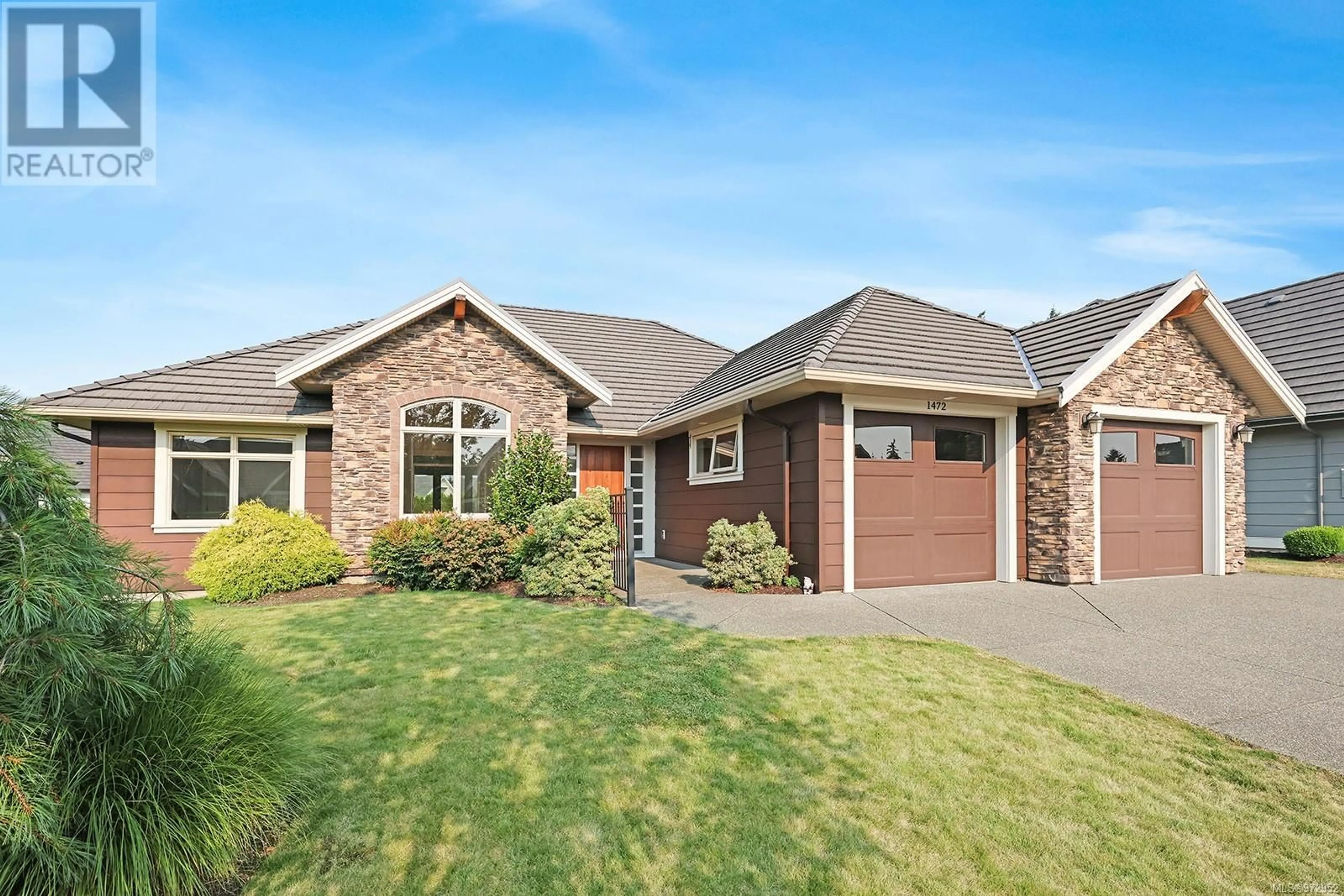 Home with brick exterior material for 1472 Crown Isle Dr, Courtenay British Columbia V9N4B2