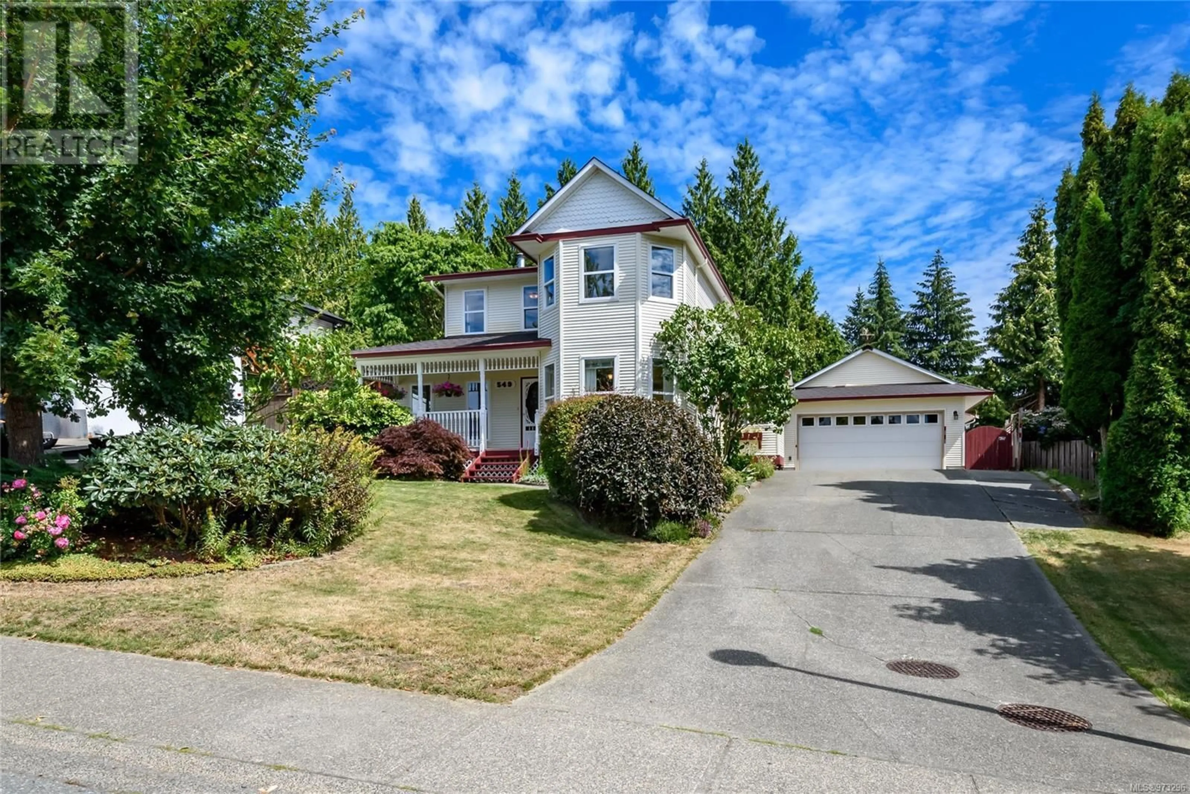 A pic from exterior of the house or condo, the street view for 549 Springbok Rd, Campbell River British Columbia V9N8A2