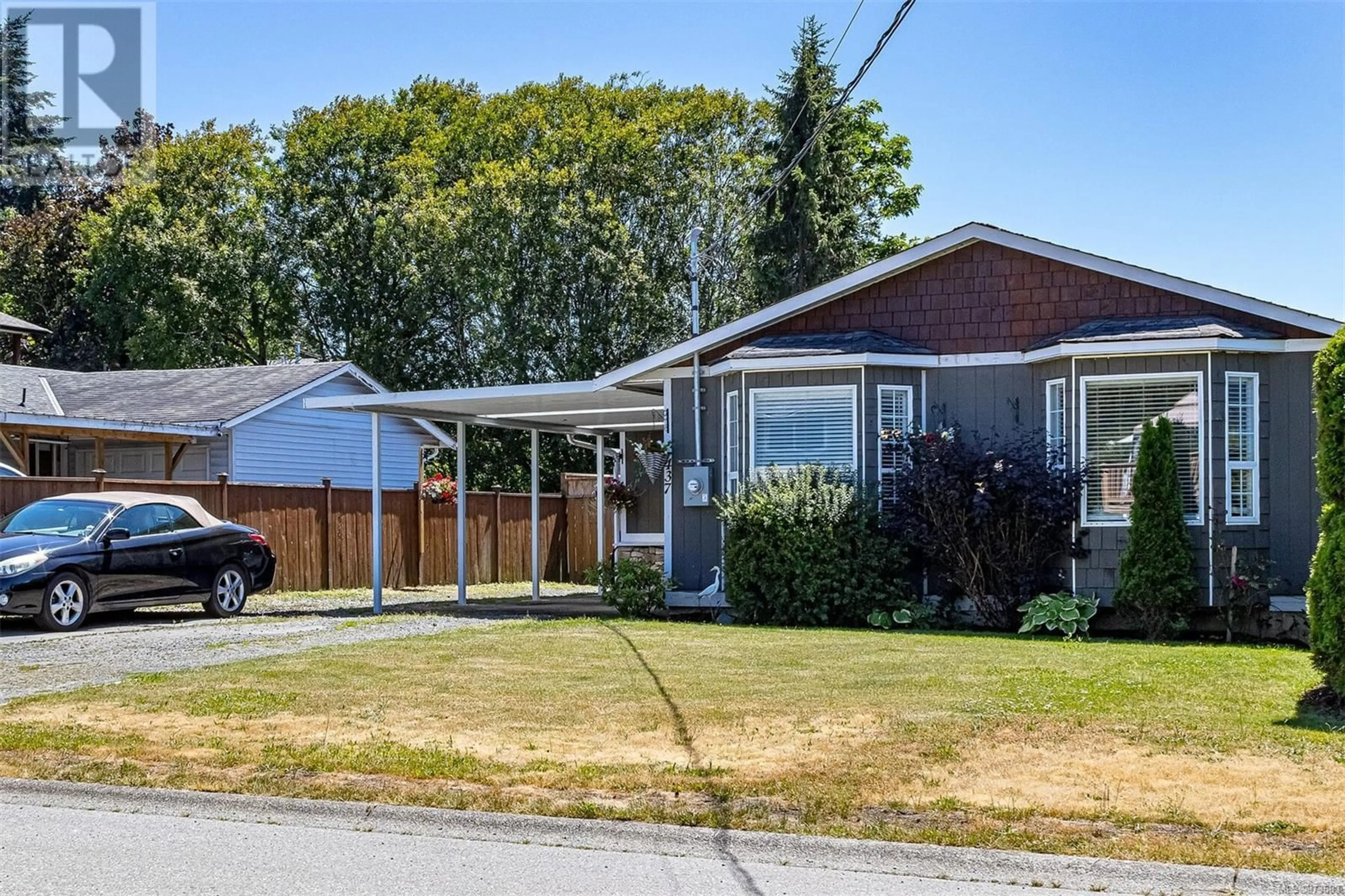 Frontside or backside of a home, cottage for 437 Deering St, Nanaimo British Columbia V9R6E5