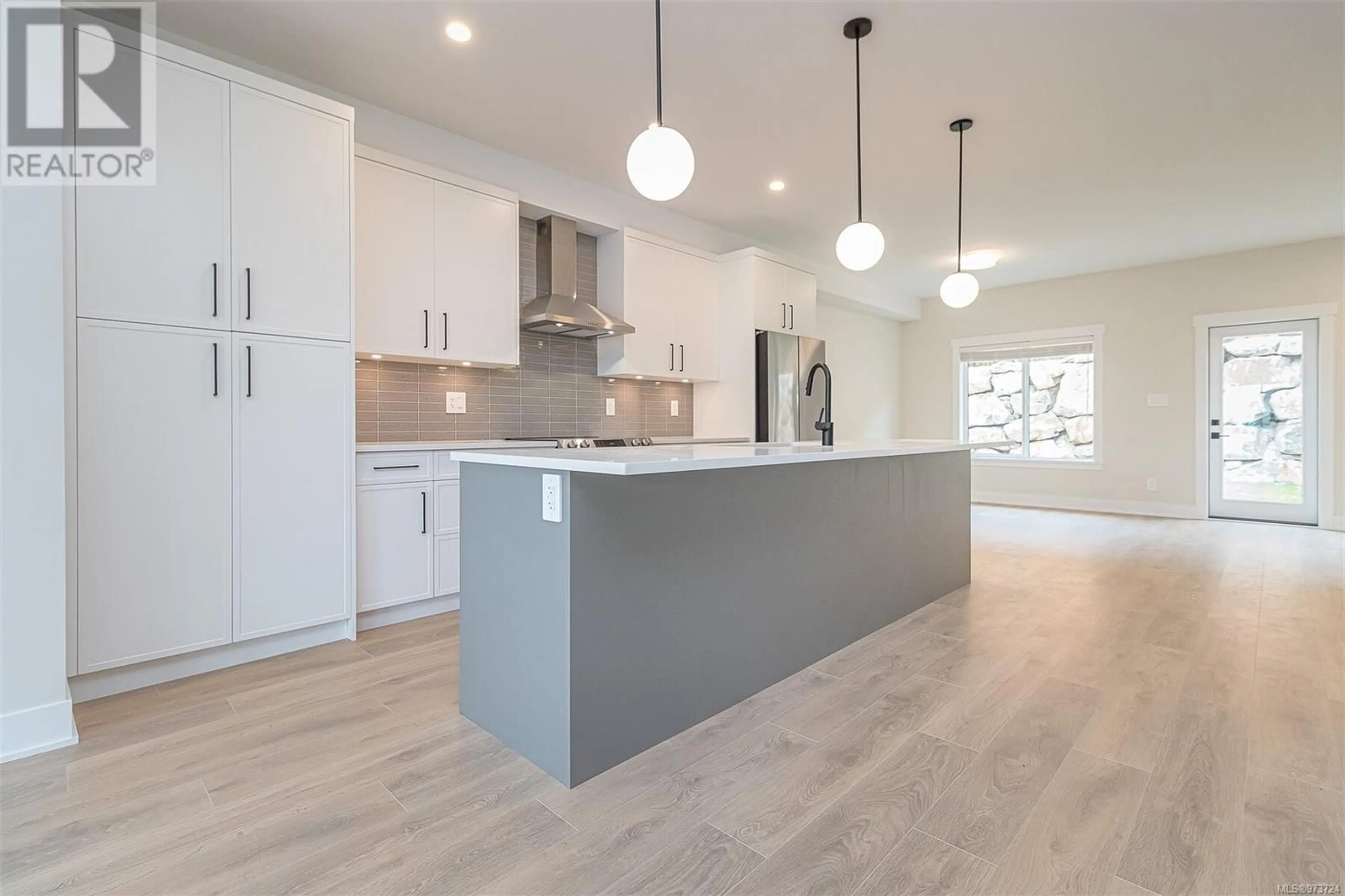 Open concept kitchen for 2649 Mica Pl, Langford British Columbia V9B5N1