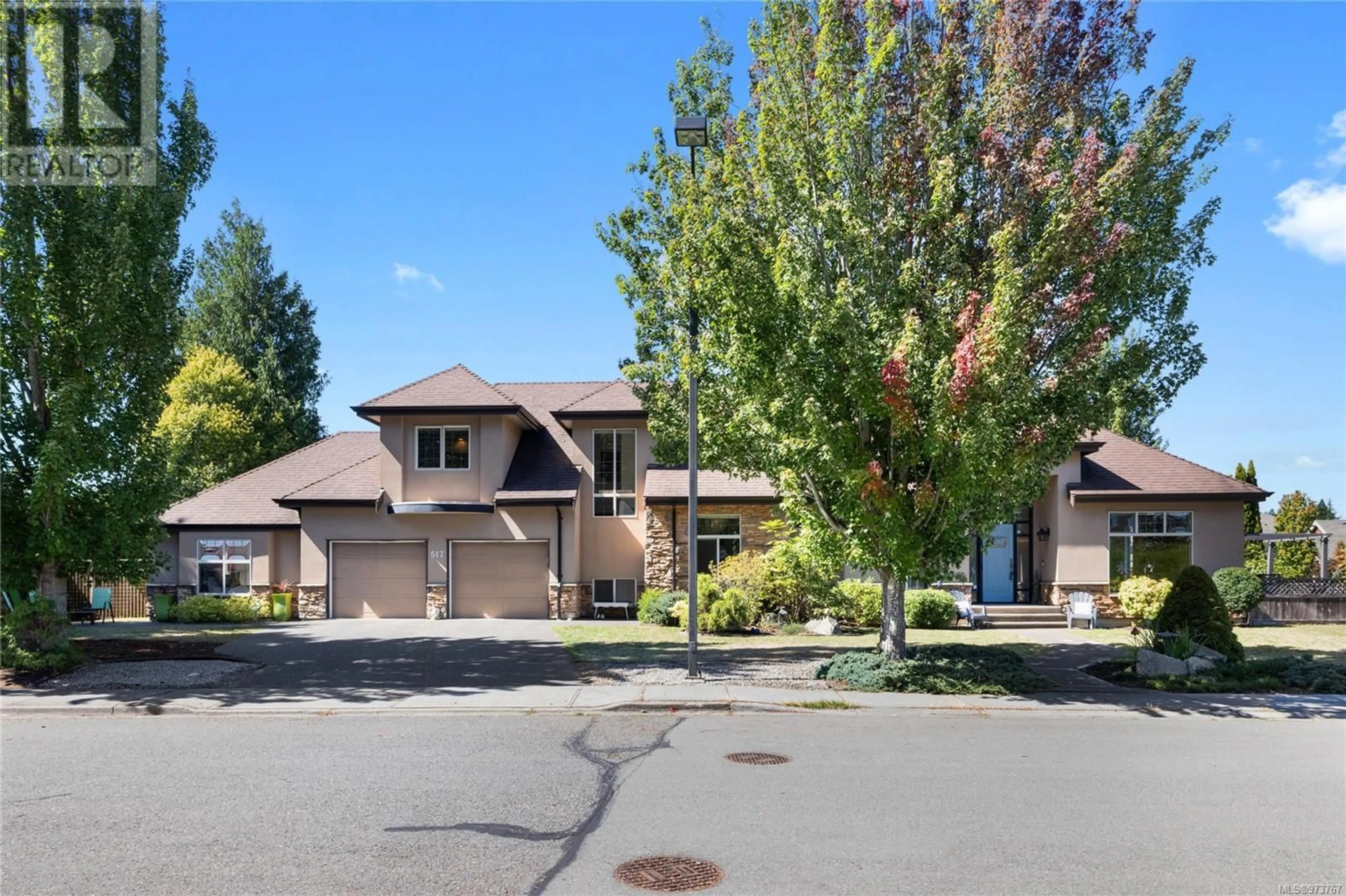 Frontside or backside of a home, the street view for 517 Willow St, Parksville British Columbia V9P1A4