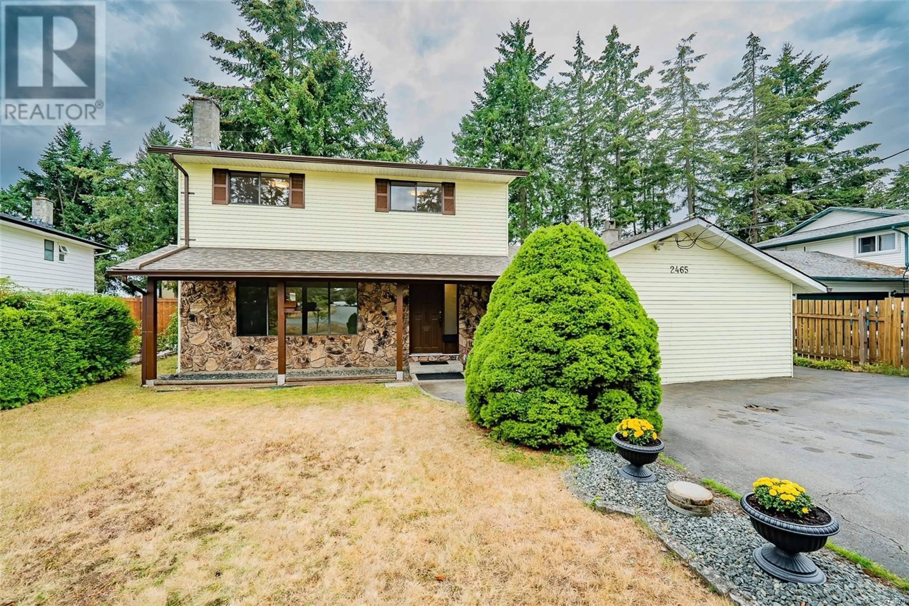 Frontside or backside of a home, cottage for 2465 Divot Dr, Nanaimo British Columbia V9T4B1