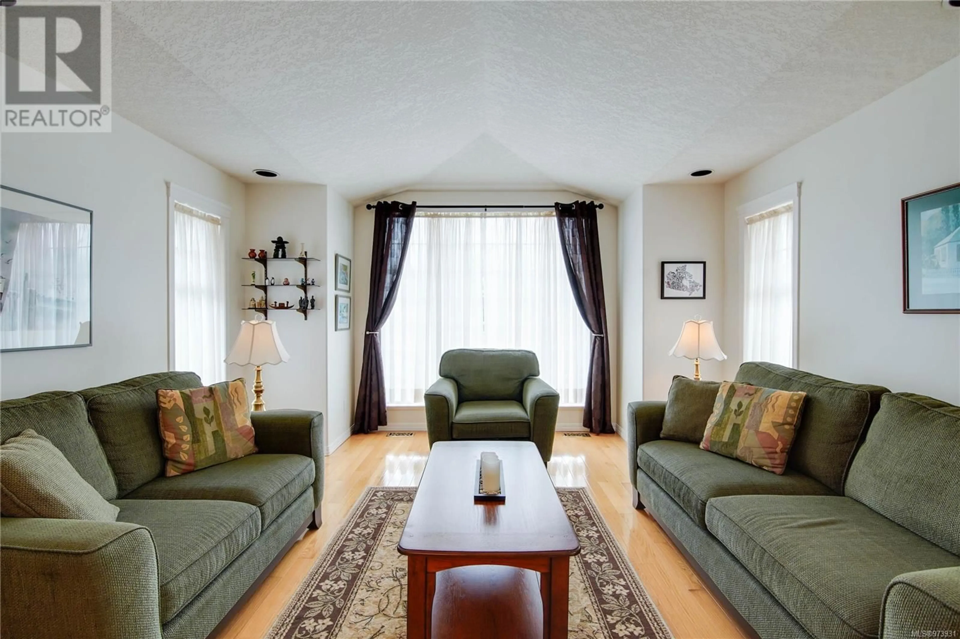 Living room for 3909 Whittlestone Dr, Port Alberni British Columbia V9Y8C8