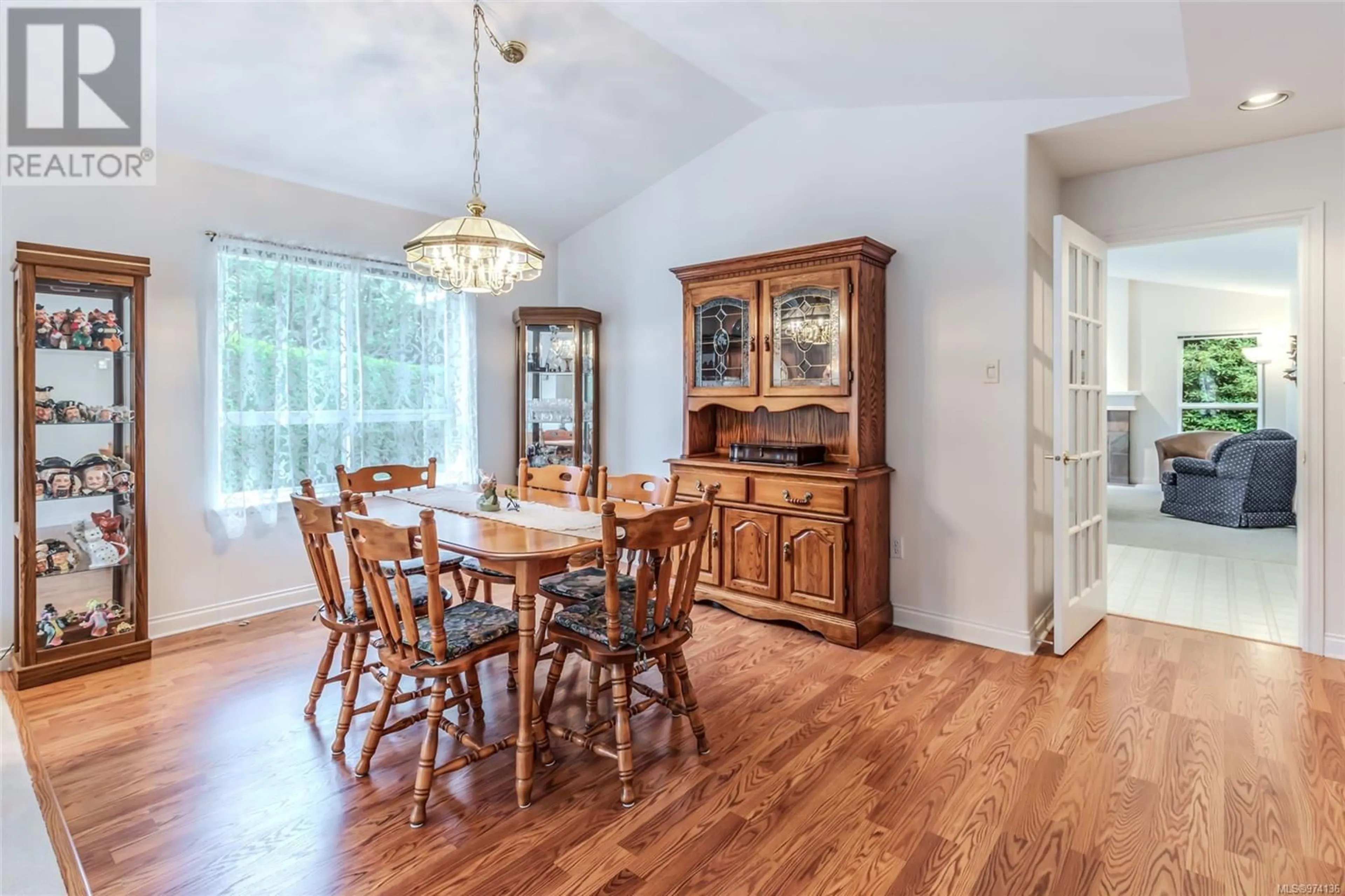 Dining room, wood floors, cottage for 1204 Gabriola Dr, Parksville British Columbia V9P2X5