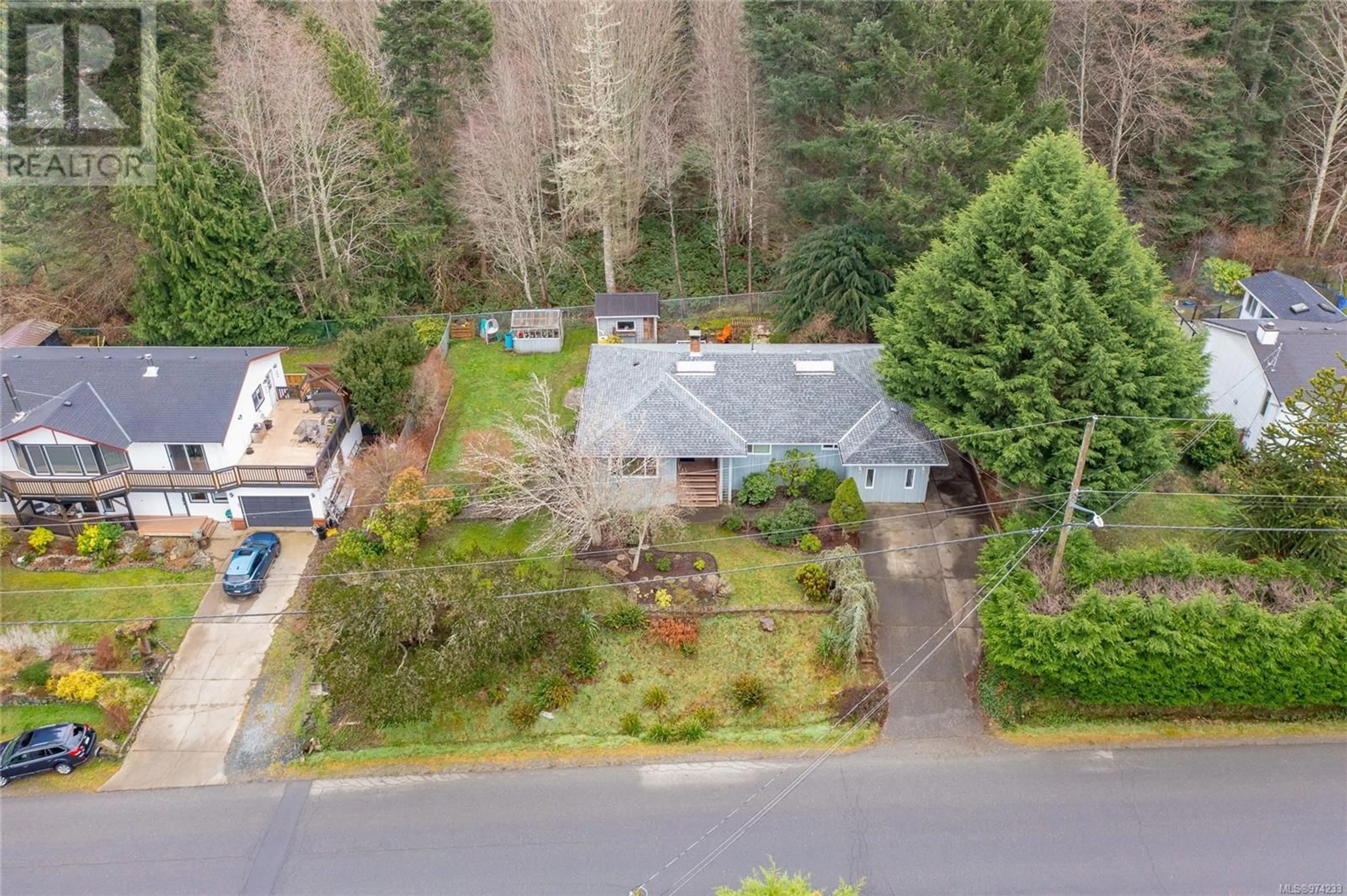 A pic from outside/outdoor area/front of a property/back of a property/a pic from drone, unknown for 6773 Foreman Heights Dr, Sooke British Columbia V9Z0L4