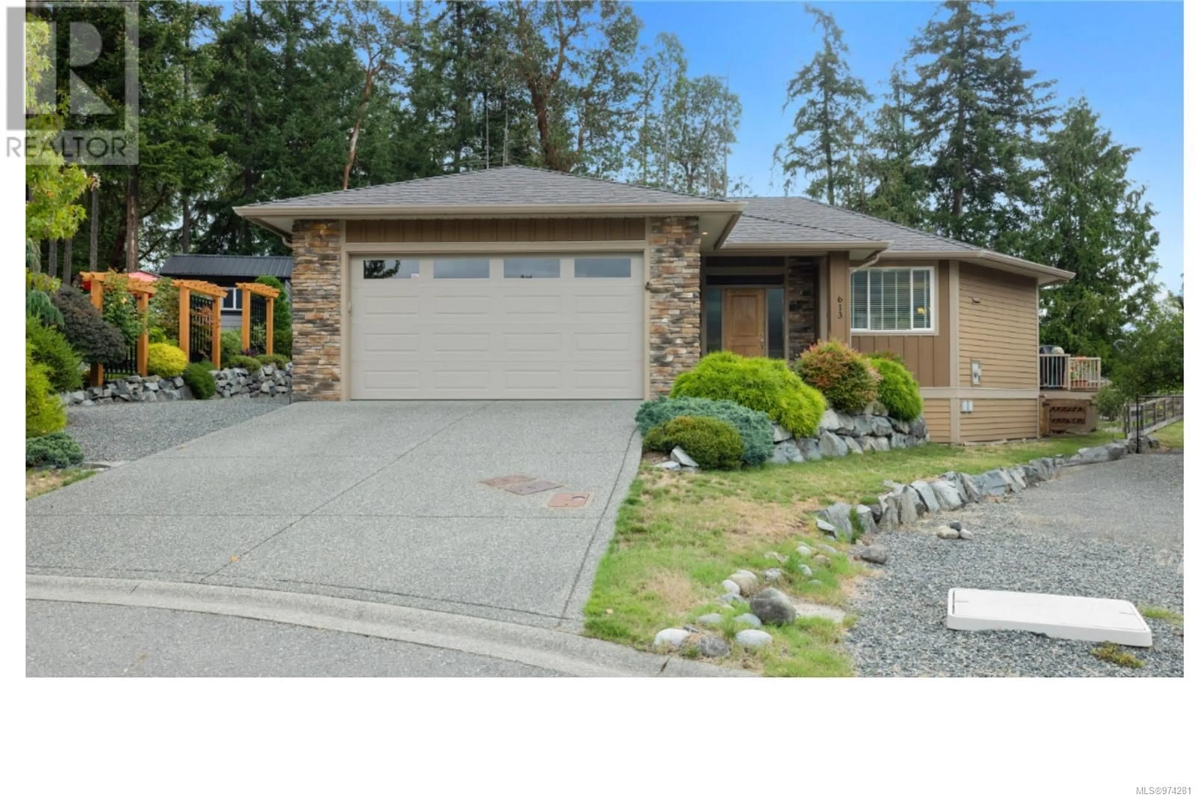 Frontside or backside of a home, the street view for 613 Steele Pl, Ladysmith British Columbia V9G2C5