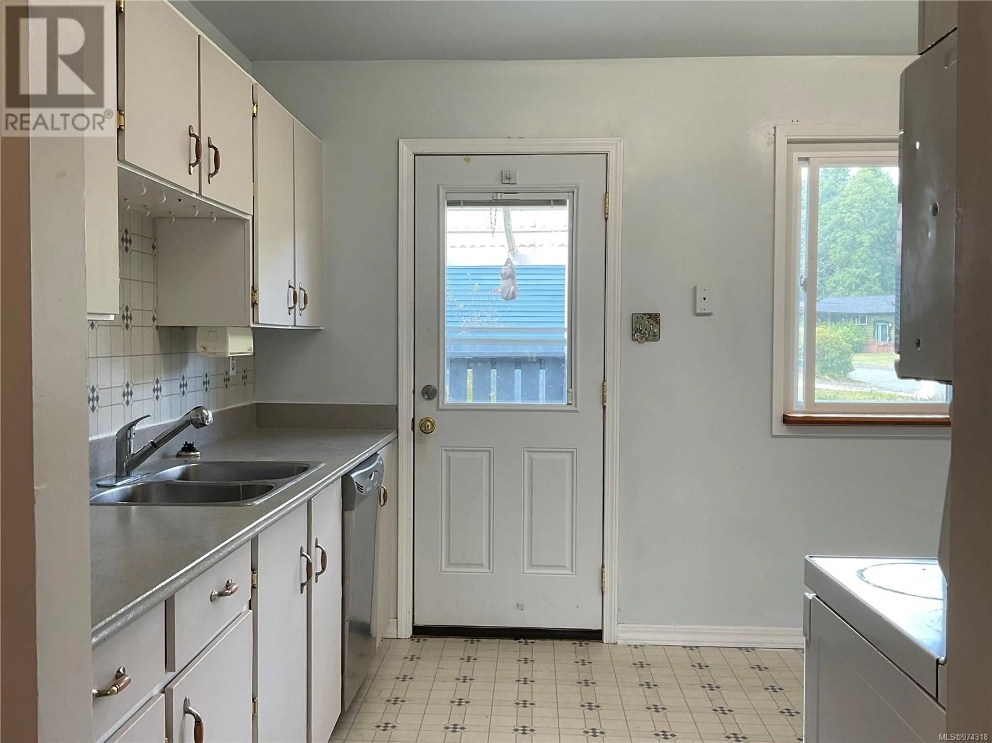 Standard kitchen, wood floors, cottage for 7360 Thunderbird Way, Port Hardy British Columbia V0N2P0