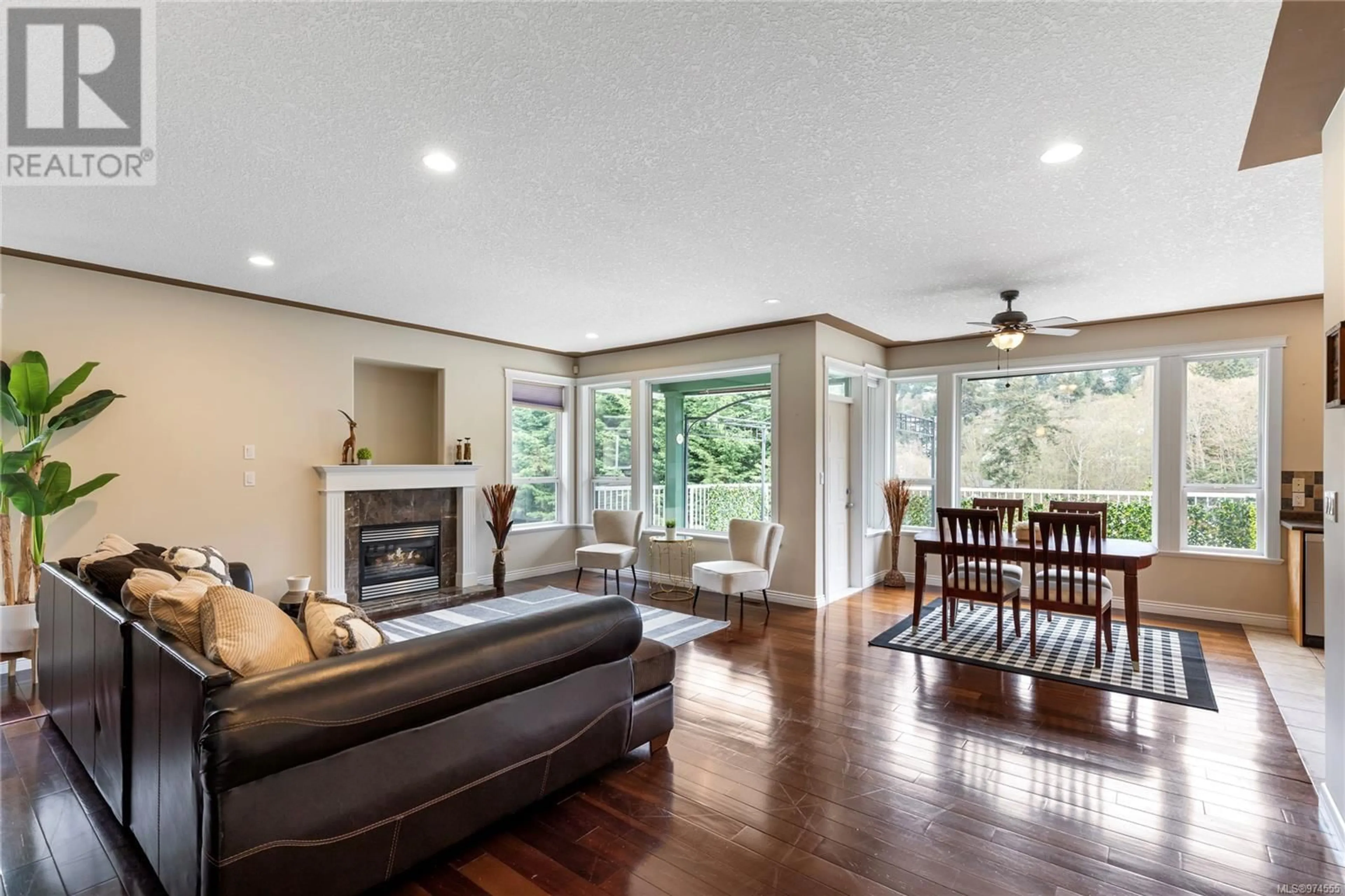 Living room, wood floors for 4957 Ney Dr, Nanaimo British Columbia V9V1T9