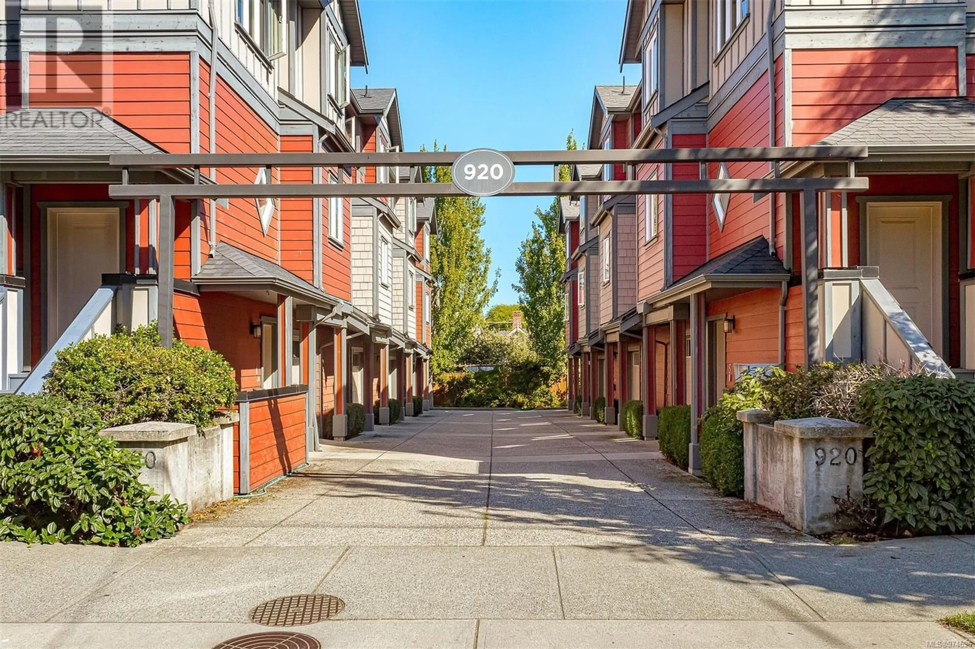 A pic from exterior of the house or condo, the street view for 7 920 Caledonia Ave, Victoria British Columbia V8T1E8