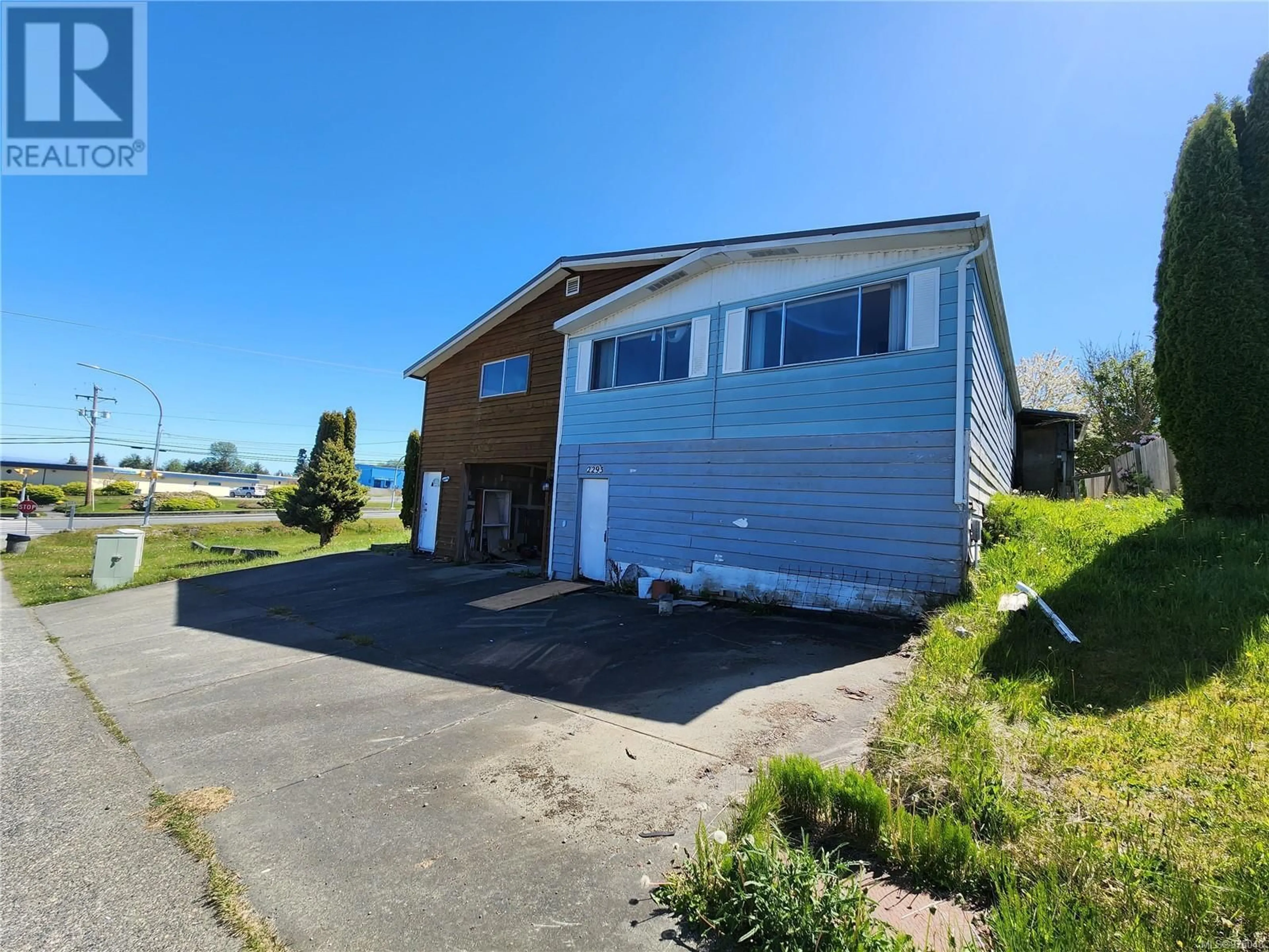 Frontside or backside of a home, cottage for 2293 PIONEER HILL Dr, Port McNeill British Columbia V0N2R0