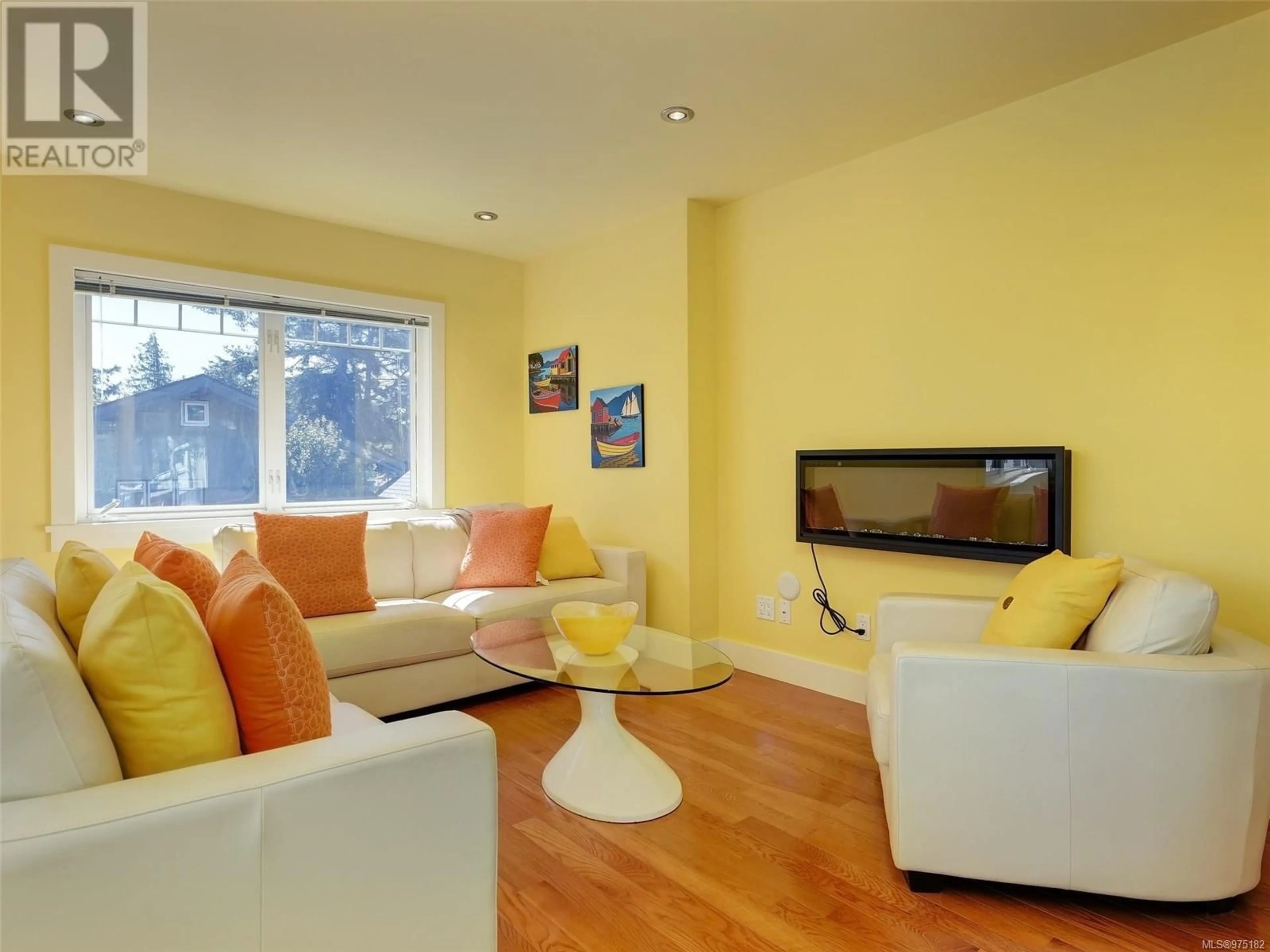 Living room, wood floors for 1865 Quamichan St, Victoria British Columbia V8S2B7