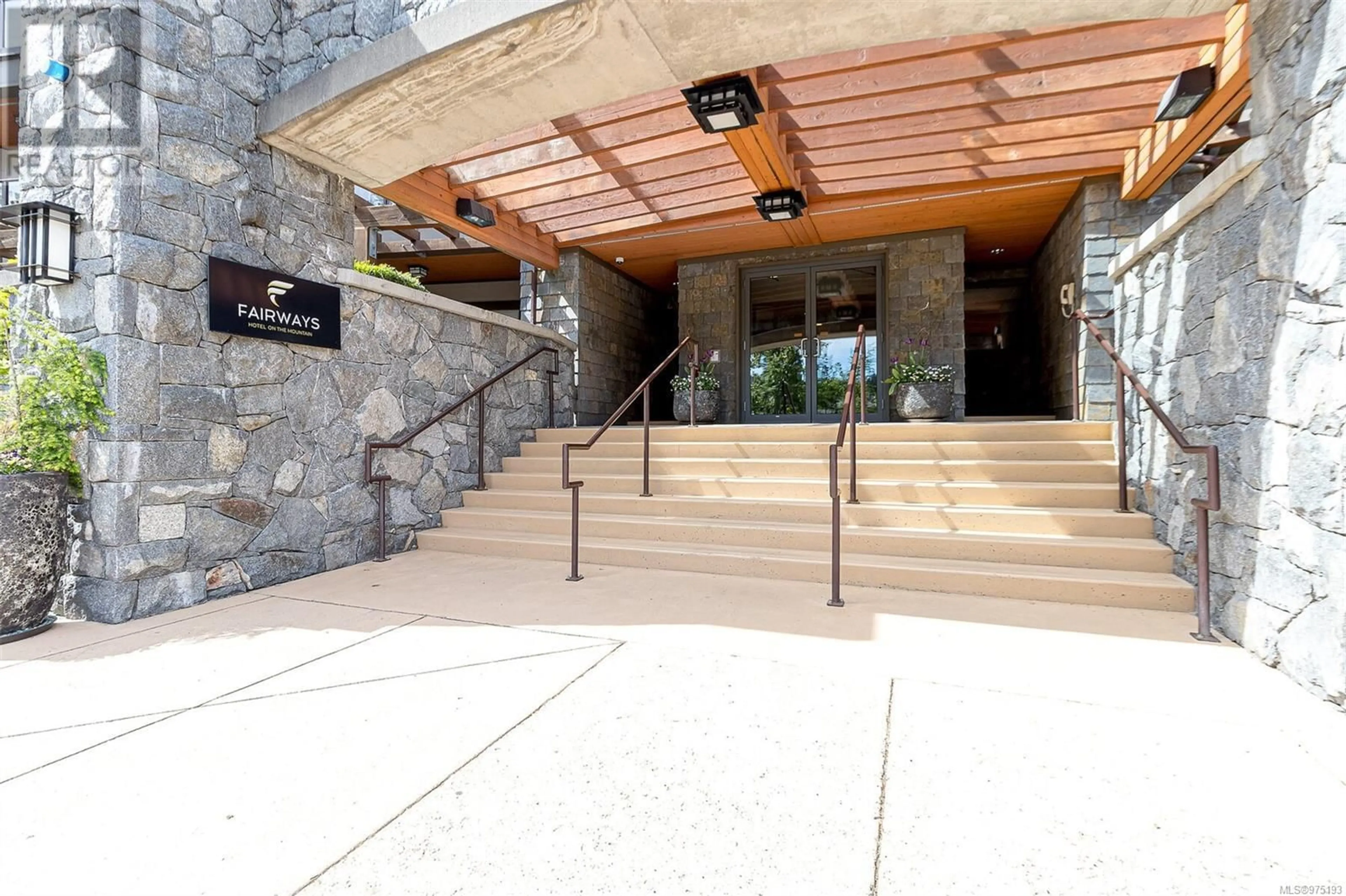 Indoor lobby, ceramic floors for 320/318A 1376 Lynburne Pl, Langford British Columbia V9B6S1