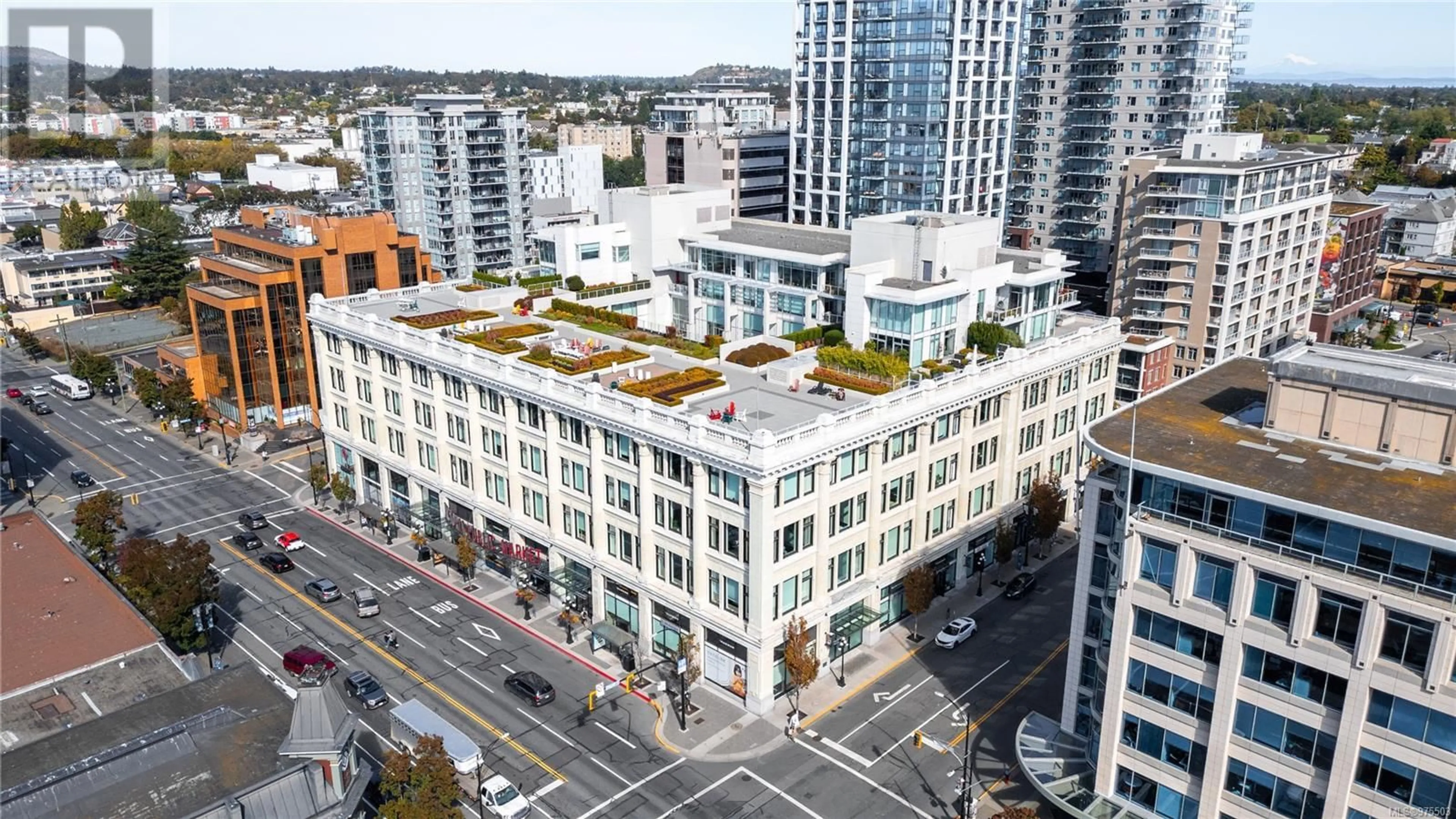 A pic from exterior of the house or condo, the front or back of building for 429 770 Fisgard St, Victoria British Columbia V8W0B8