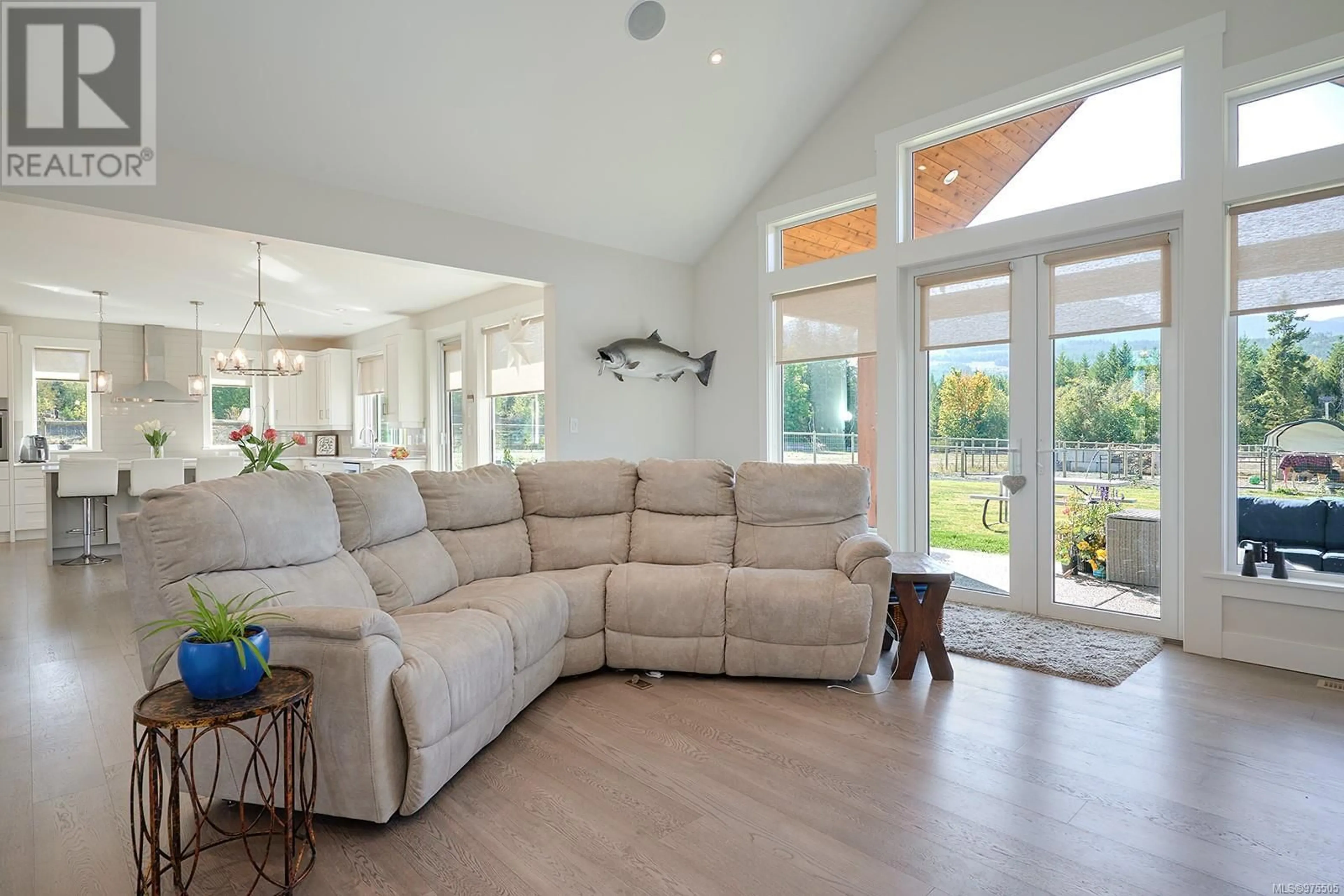 Living room, wood floors for 1085 Alpine View Pl, Whiskey Creek British Columbia V9K1V6