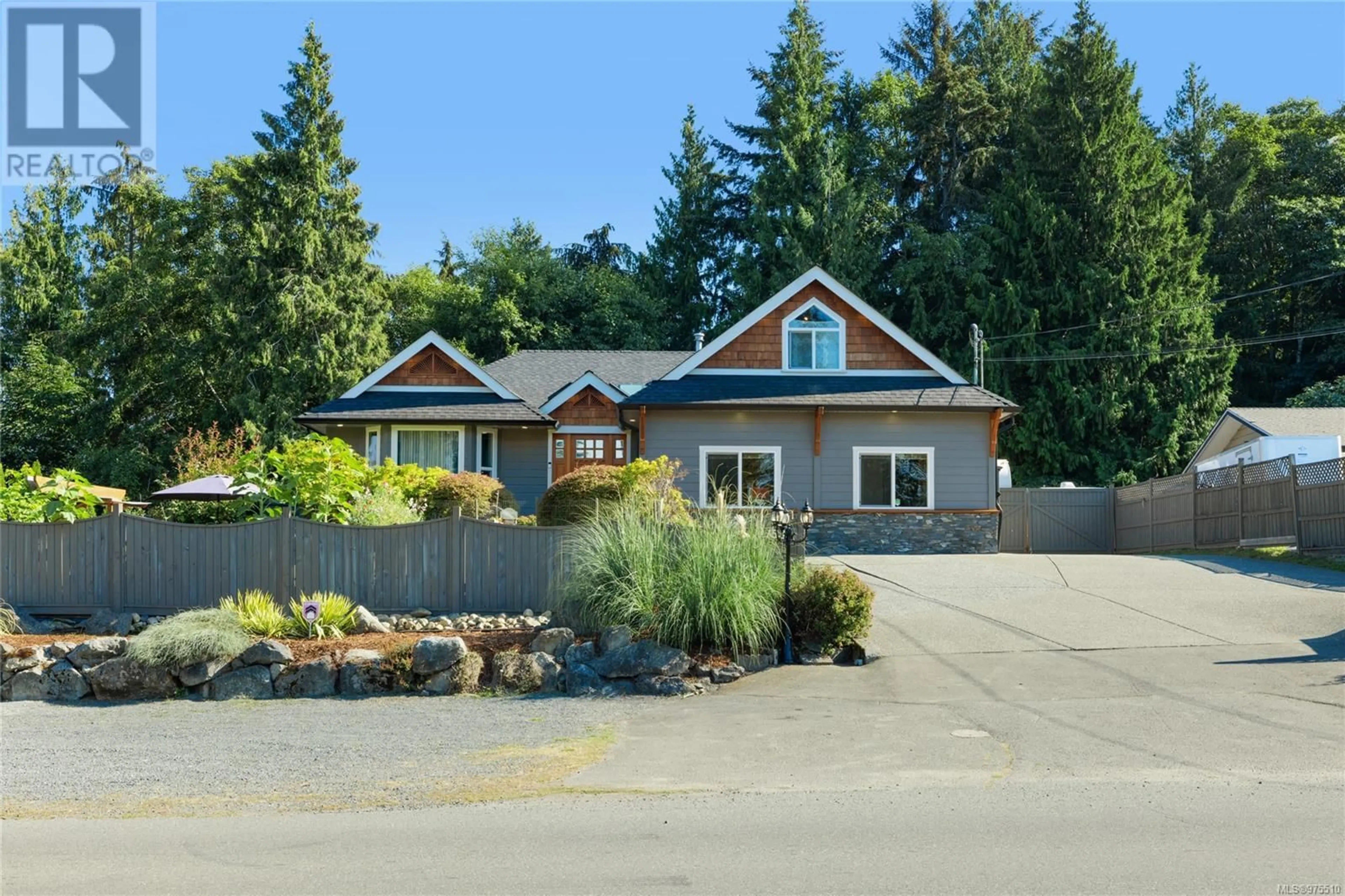 Frontside or backside of a home, cottage for 1532 Sunrise Dr, French Creek British Columbia V9P1X7