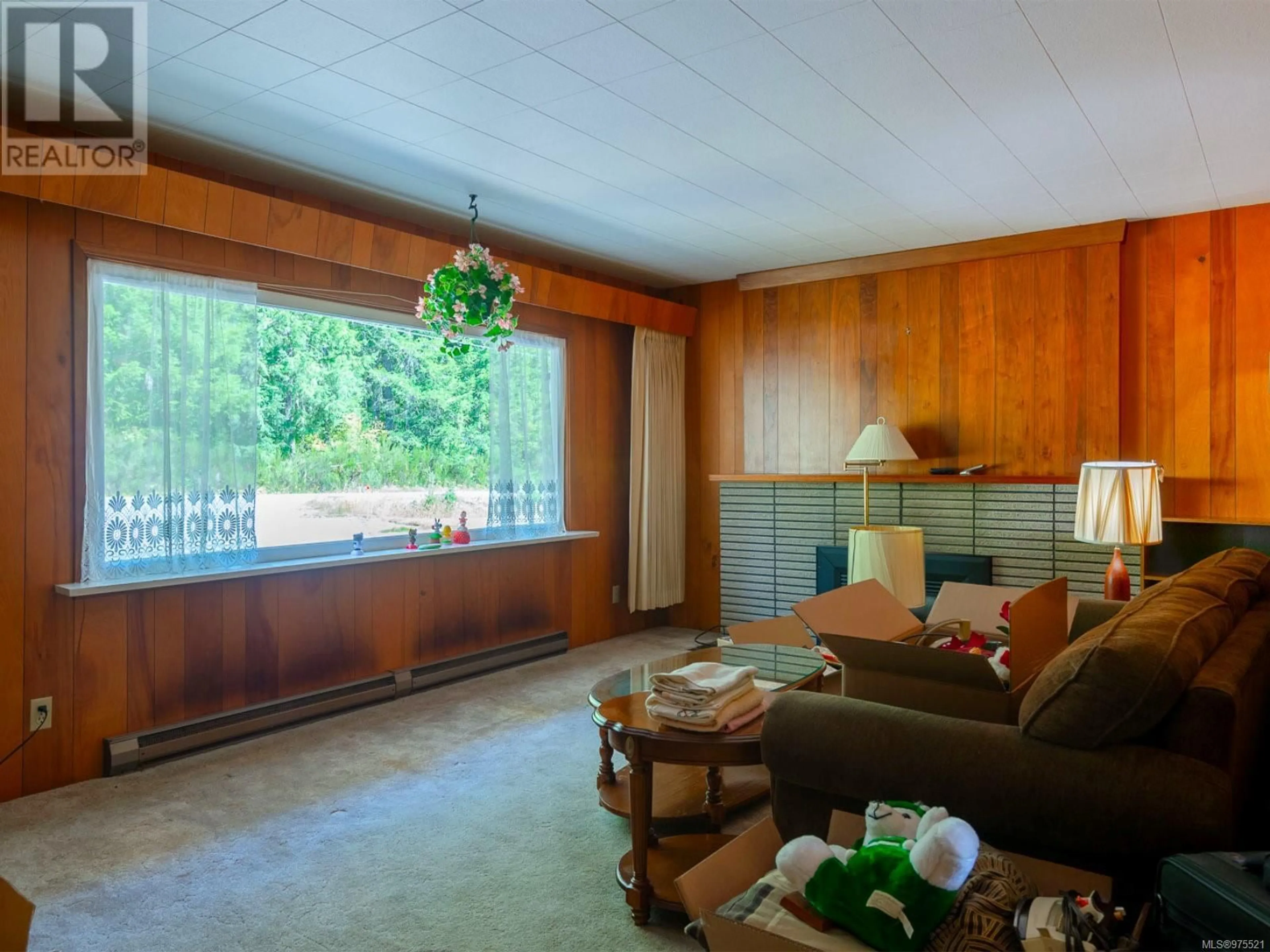 Living room, wood floors for 6982 Beaver Creek Rd, Port Alberni British Columbia V9Y8M3