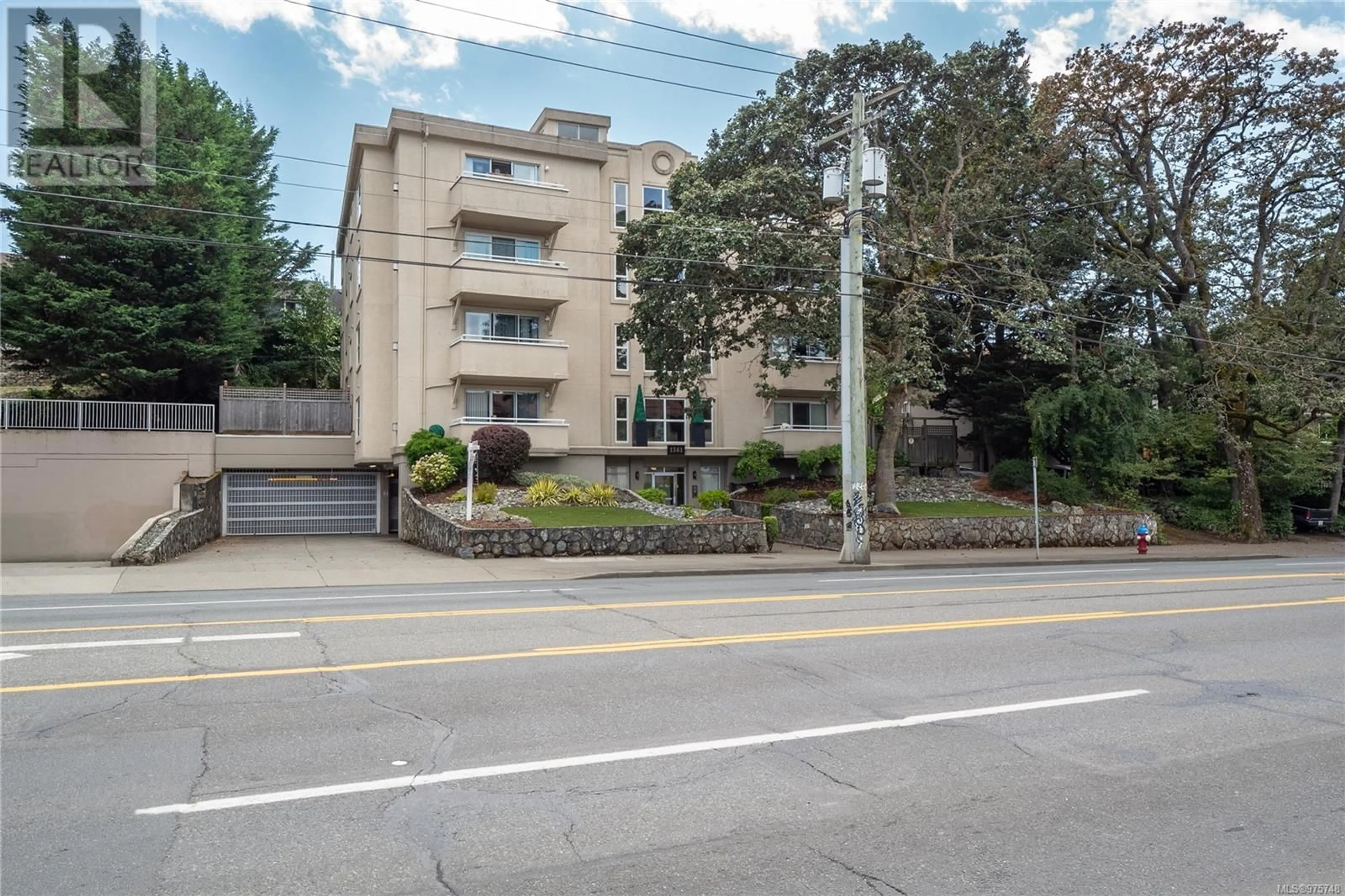 A pic from exterior of the house or condo, the street view for 404 1361 Hillside Ave, Victoria British Columbia V8T2B3