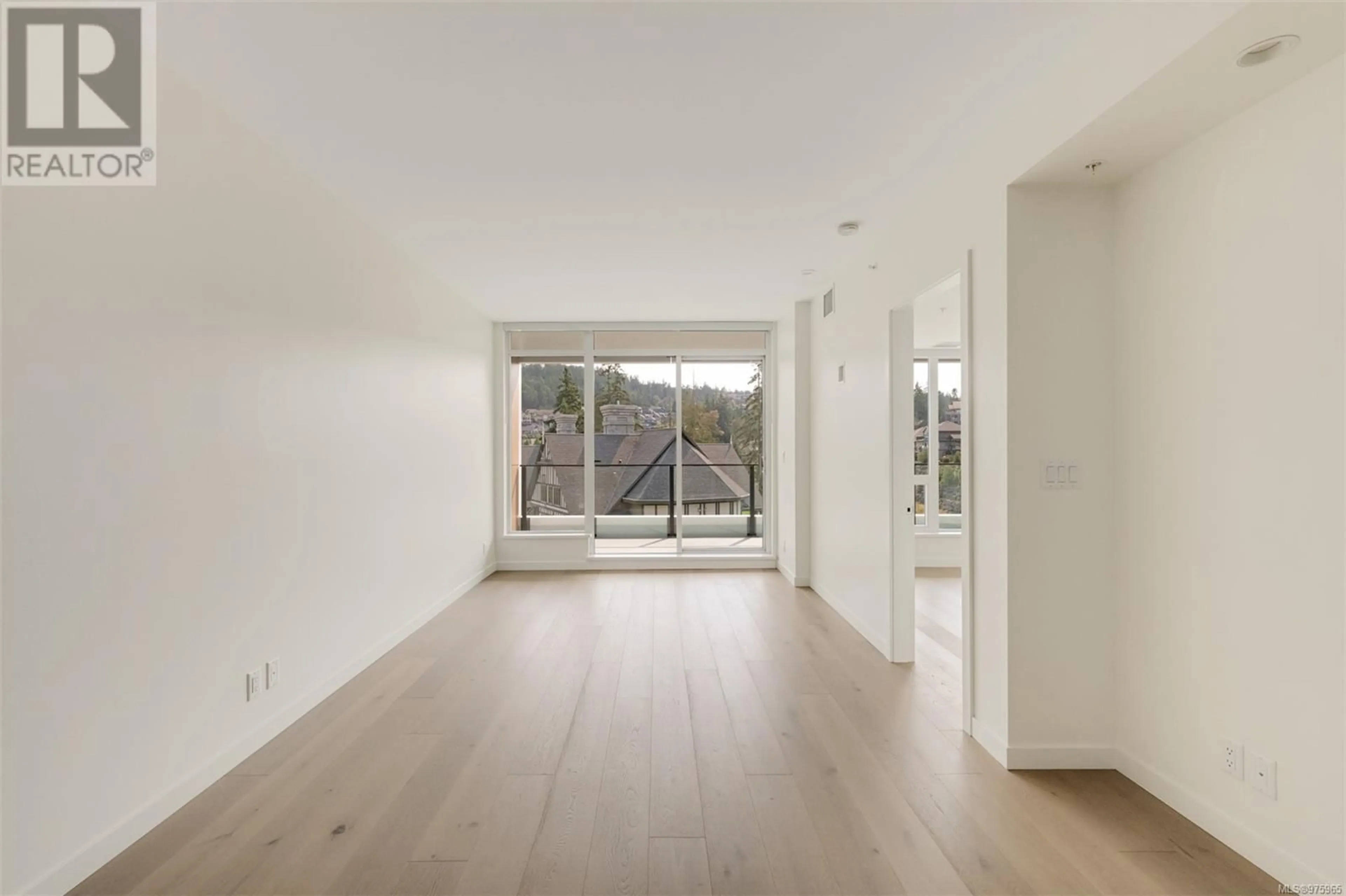 Indoor foyer, wood floors for 1113 2000 Hannington Rd, Langford British Columbia V9B7C1