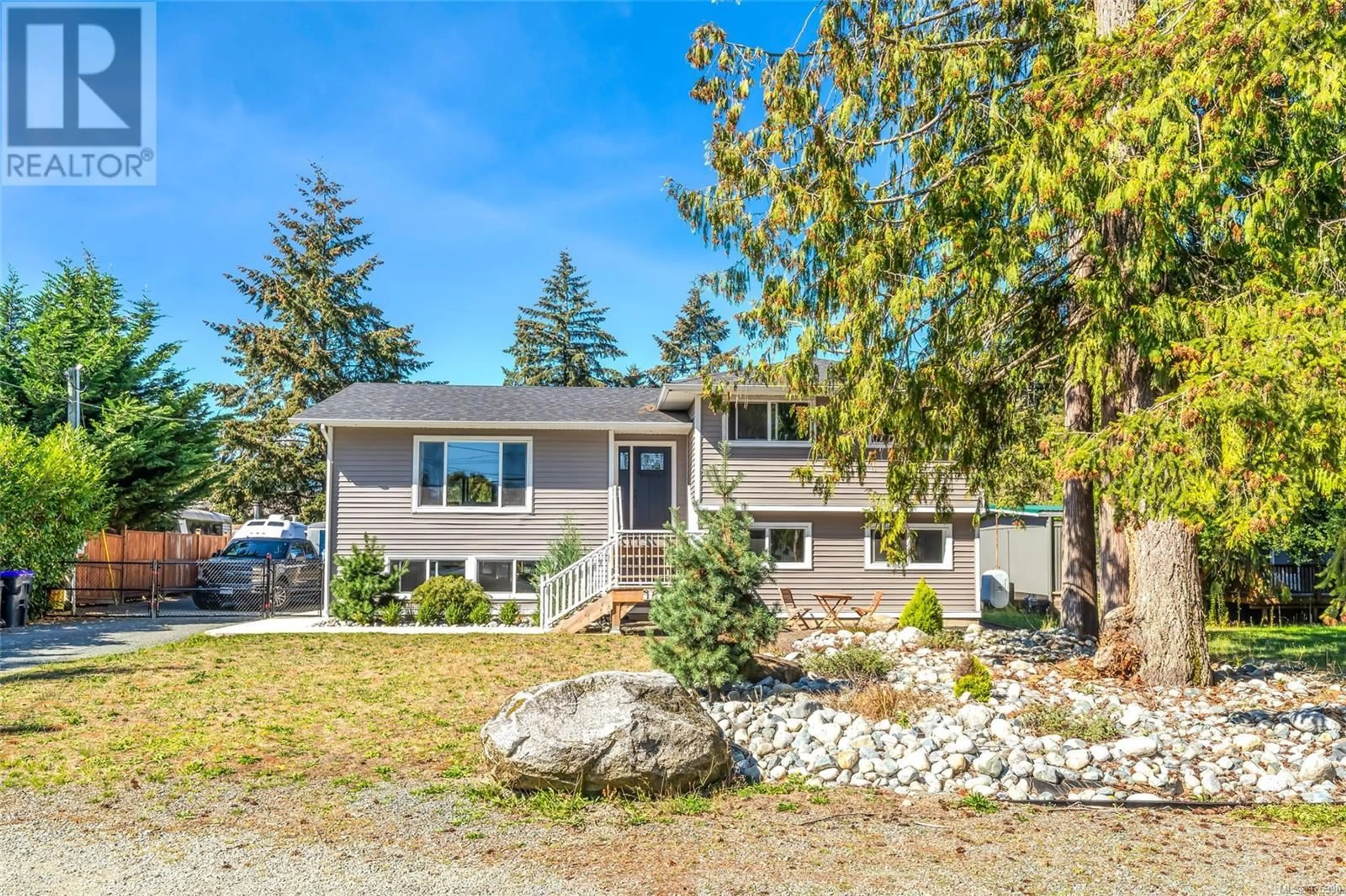 Frontside or backside of a home, cottage for 1823 Woobank Rd, Nanaimo British Columbia V9X1G8