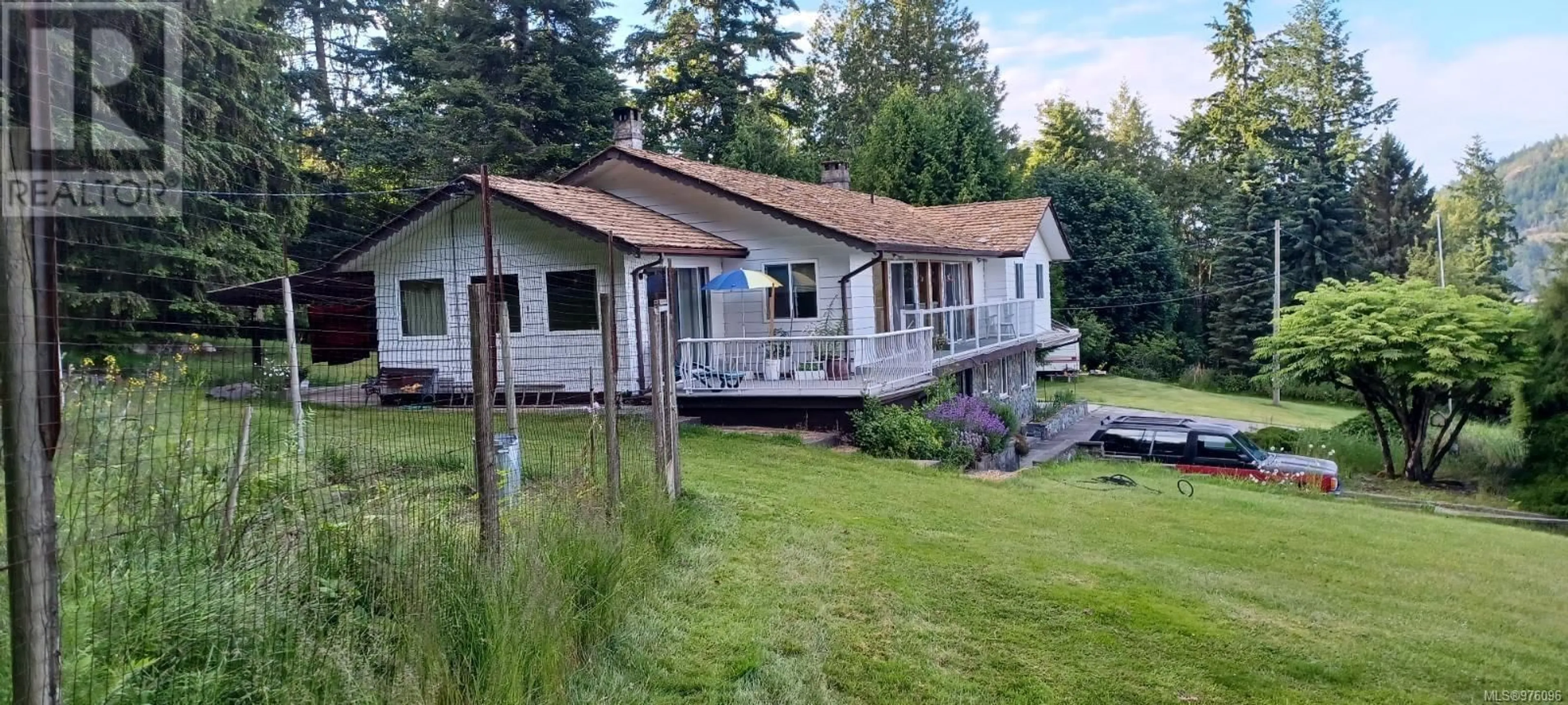 A pic from exterior of the house or condo, cottage for 640 Isabella Point Rd, Salt Spring British Columbia V8K1V2