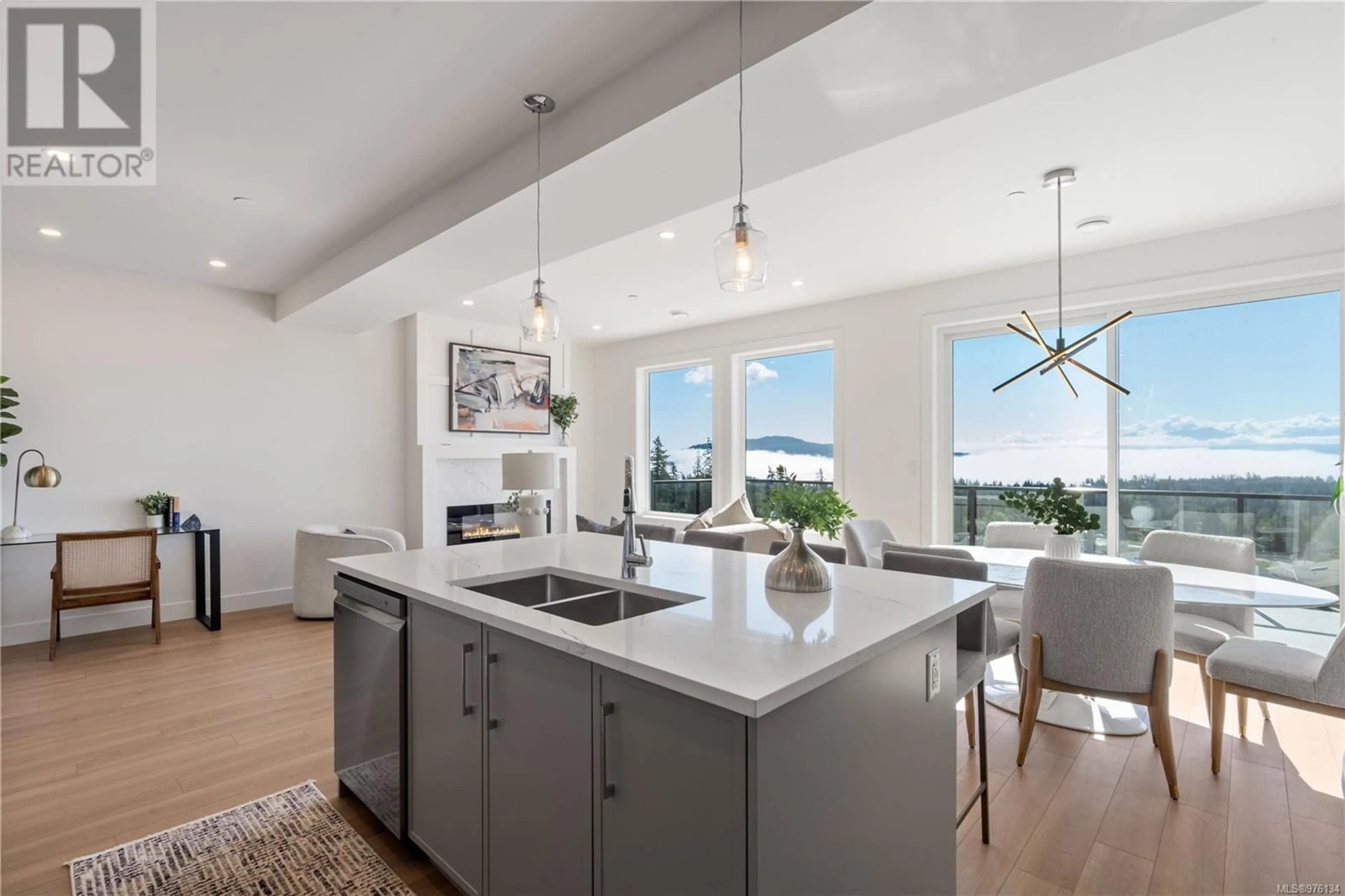 Open concept kitchen for 2299 Hudson Terr, Sooke British Columbia V9Z0N2