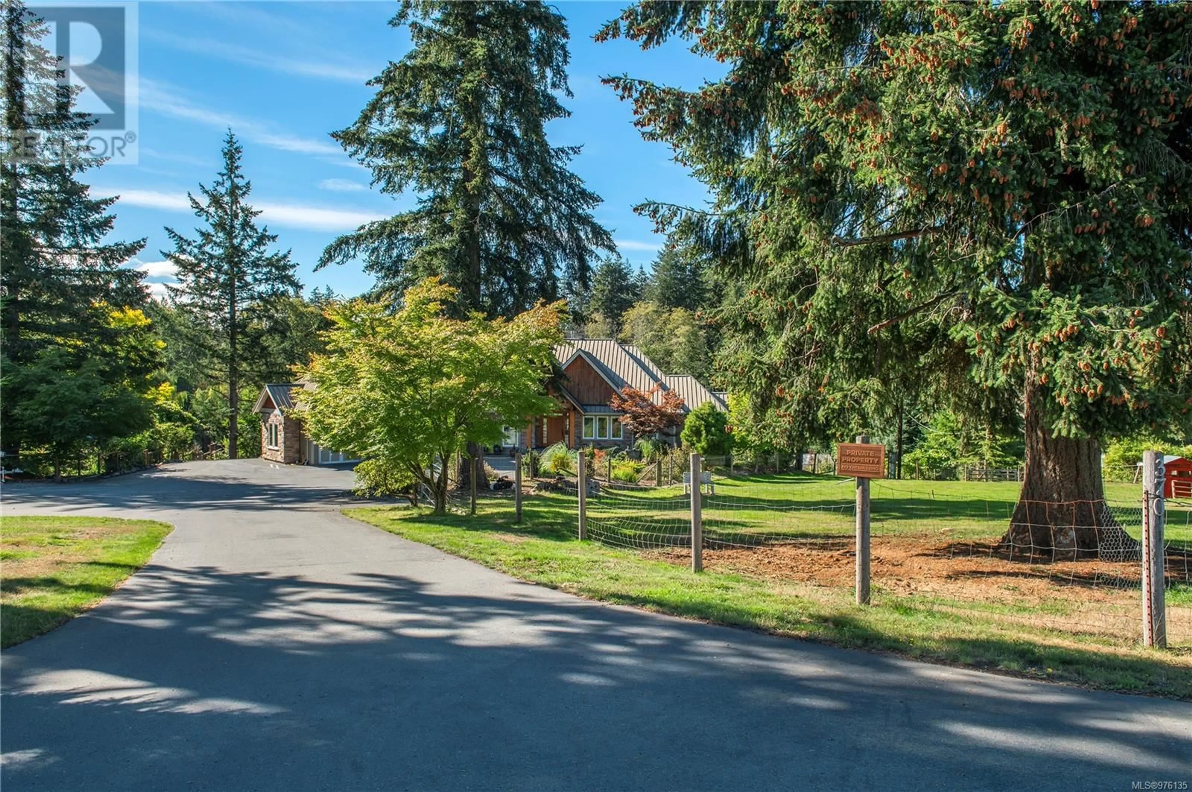 A pic from exterior of the house or condo, the street view for 370 McPhedran Rd S, Campbell River British Columbia V9W3C6