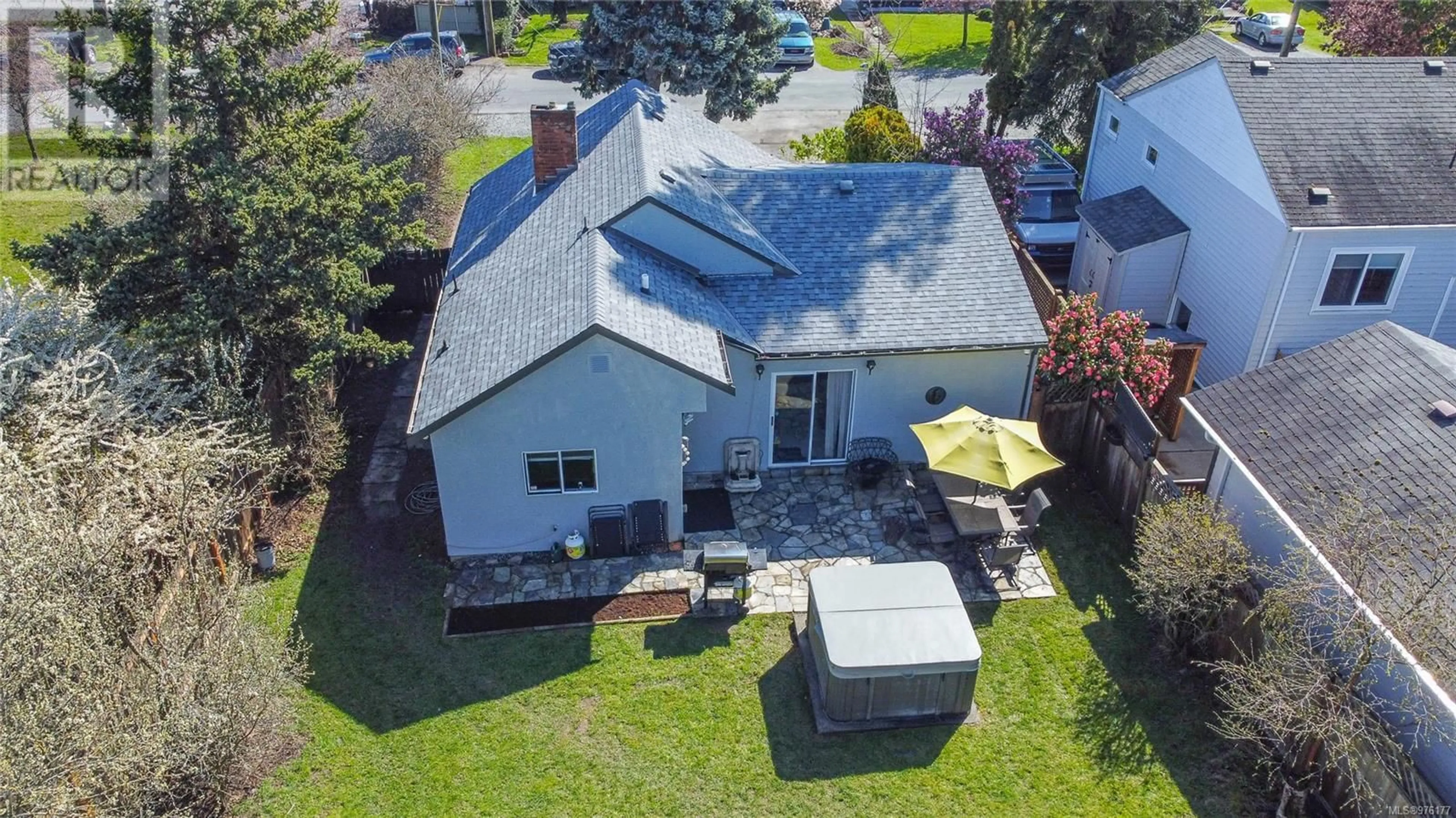 Frontside or backside of a home for 3178 Earl Grey St, Saanich British Columbia V9A1W9