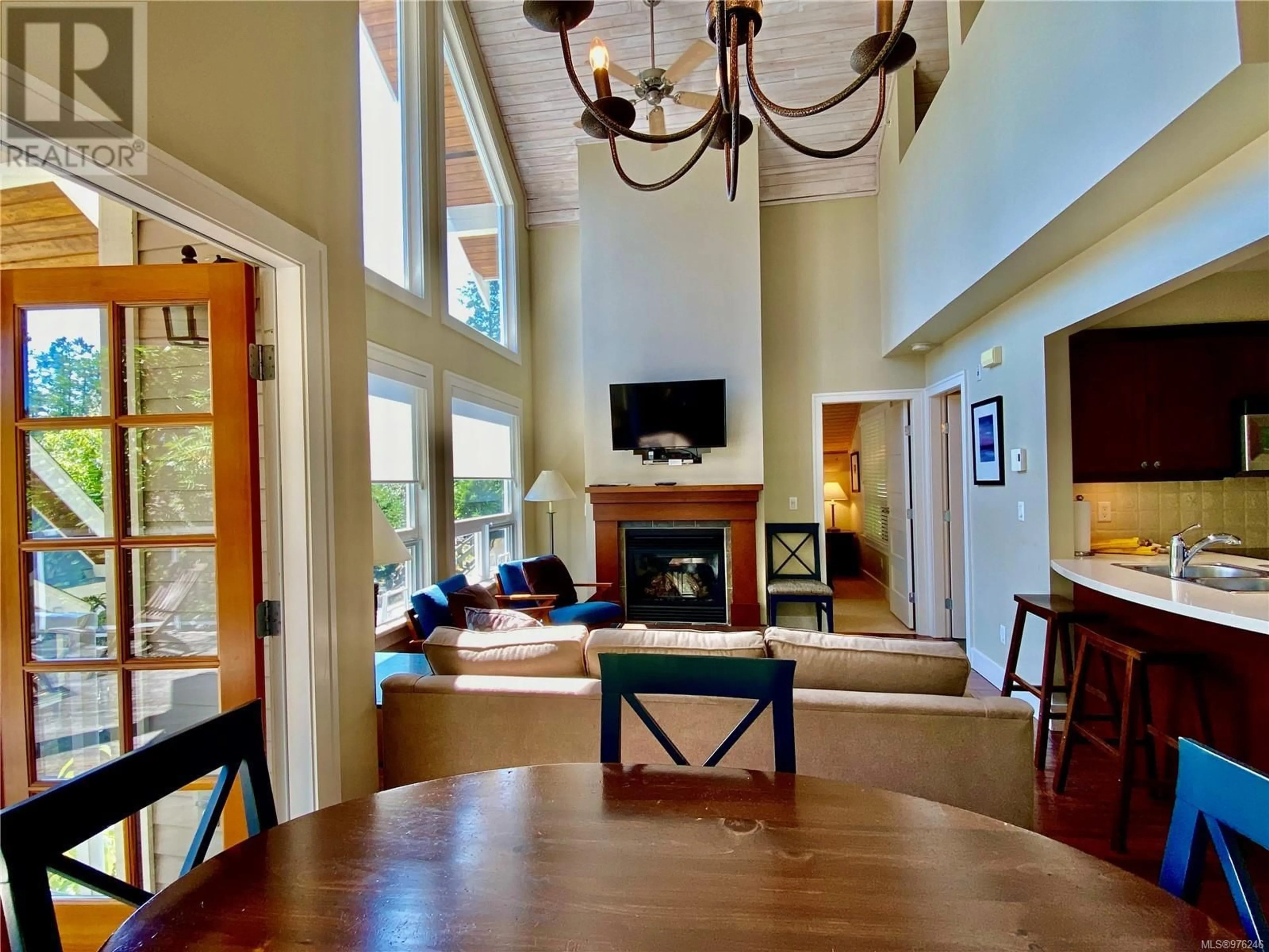 Indoor foyer for 22a 2315 Mackinnon Rd, Pender Island British Columbia V0N2M1