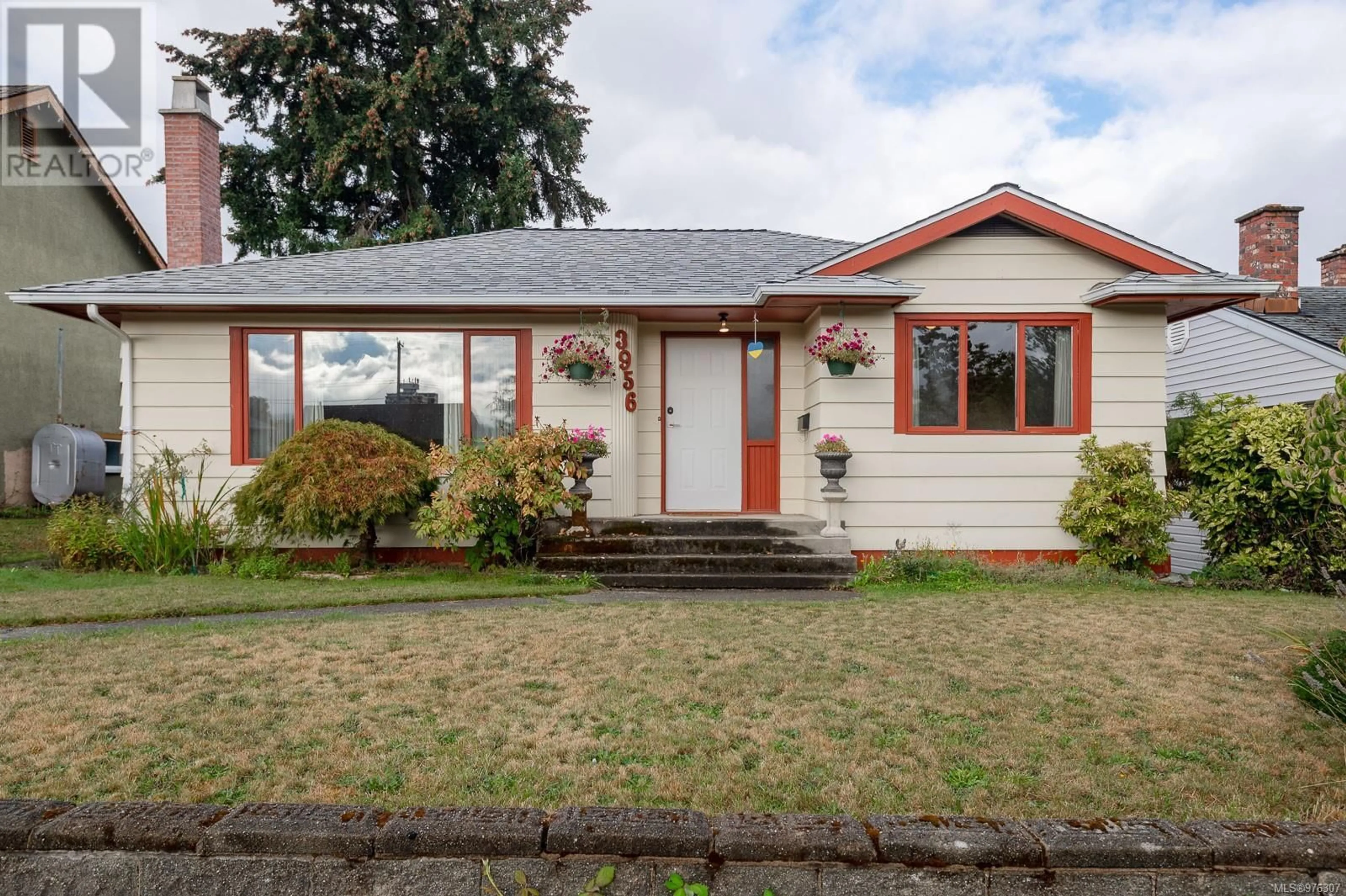 Frontside or backside of a home, cottage for 3956 6th Ave, Port Alberni British Columbia V9Y4M4