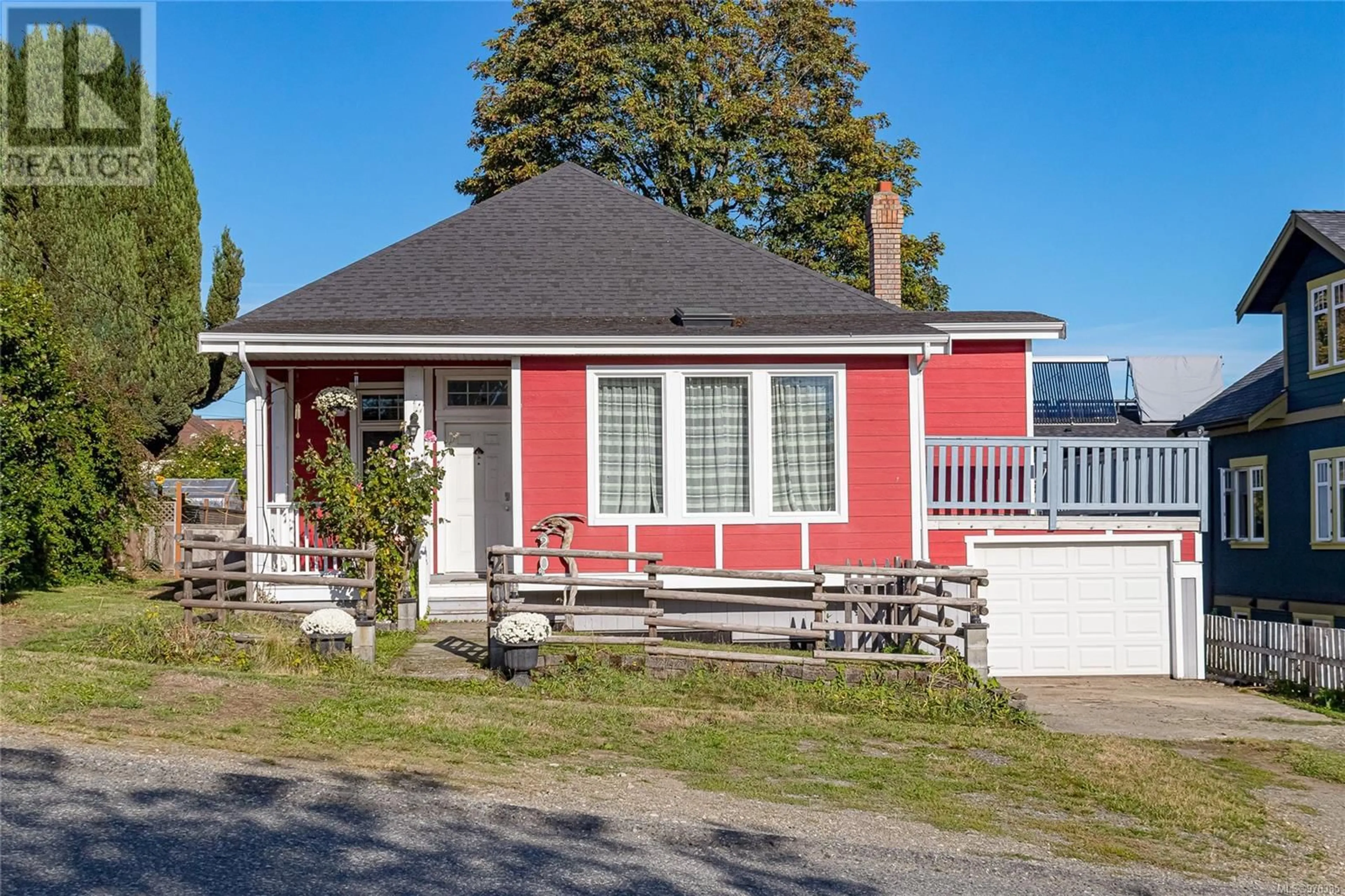 Frontside or backside of a home, cottage for 20 White St, Ladysmith British Columbia V9G1B8