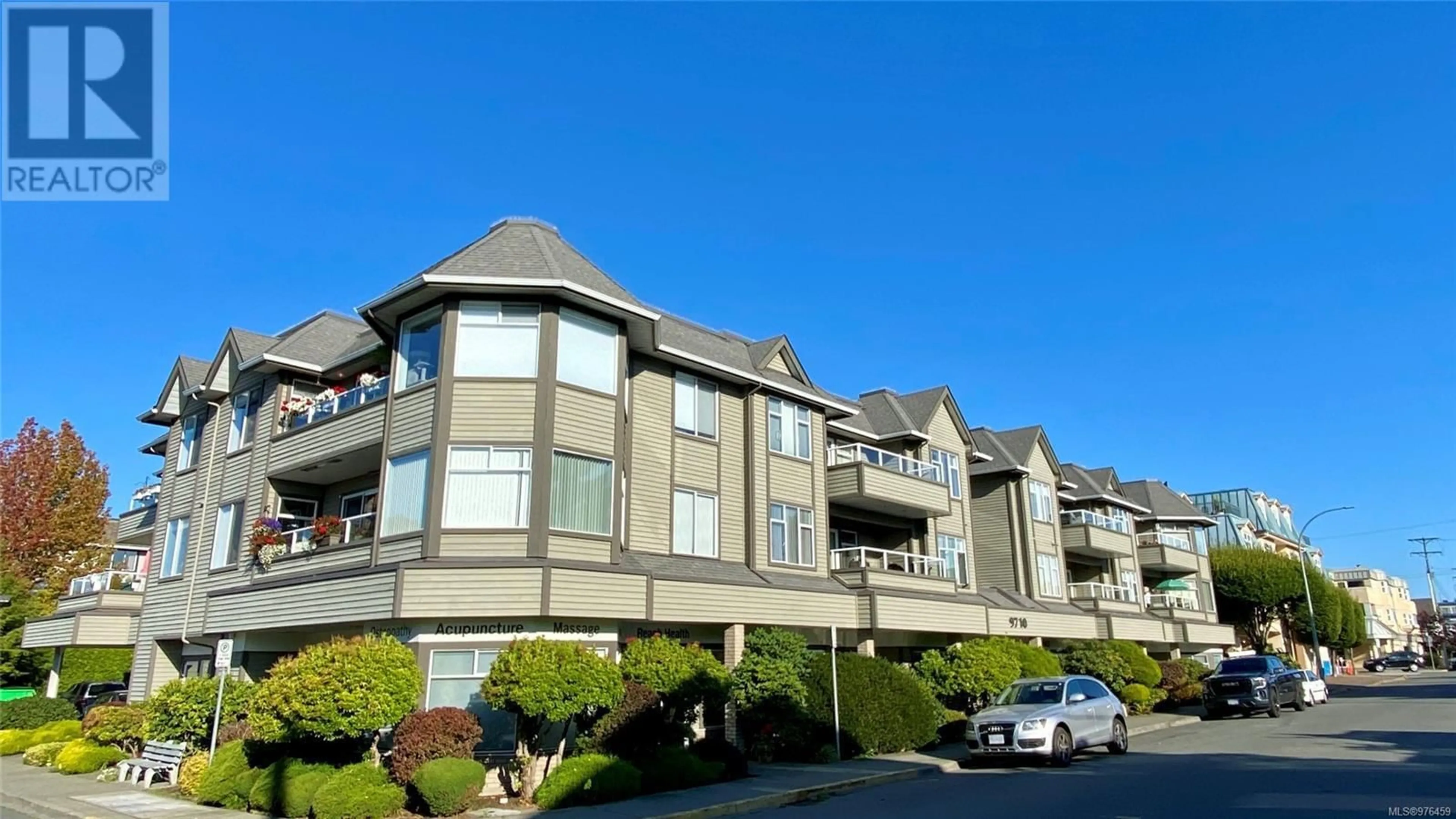 Unknown for 203 - 9710 SECOND STREET, Sidney British Columbia V8L3C4