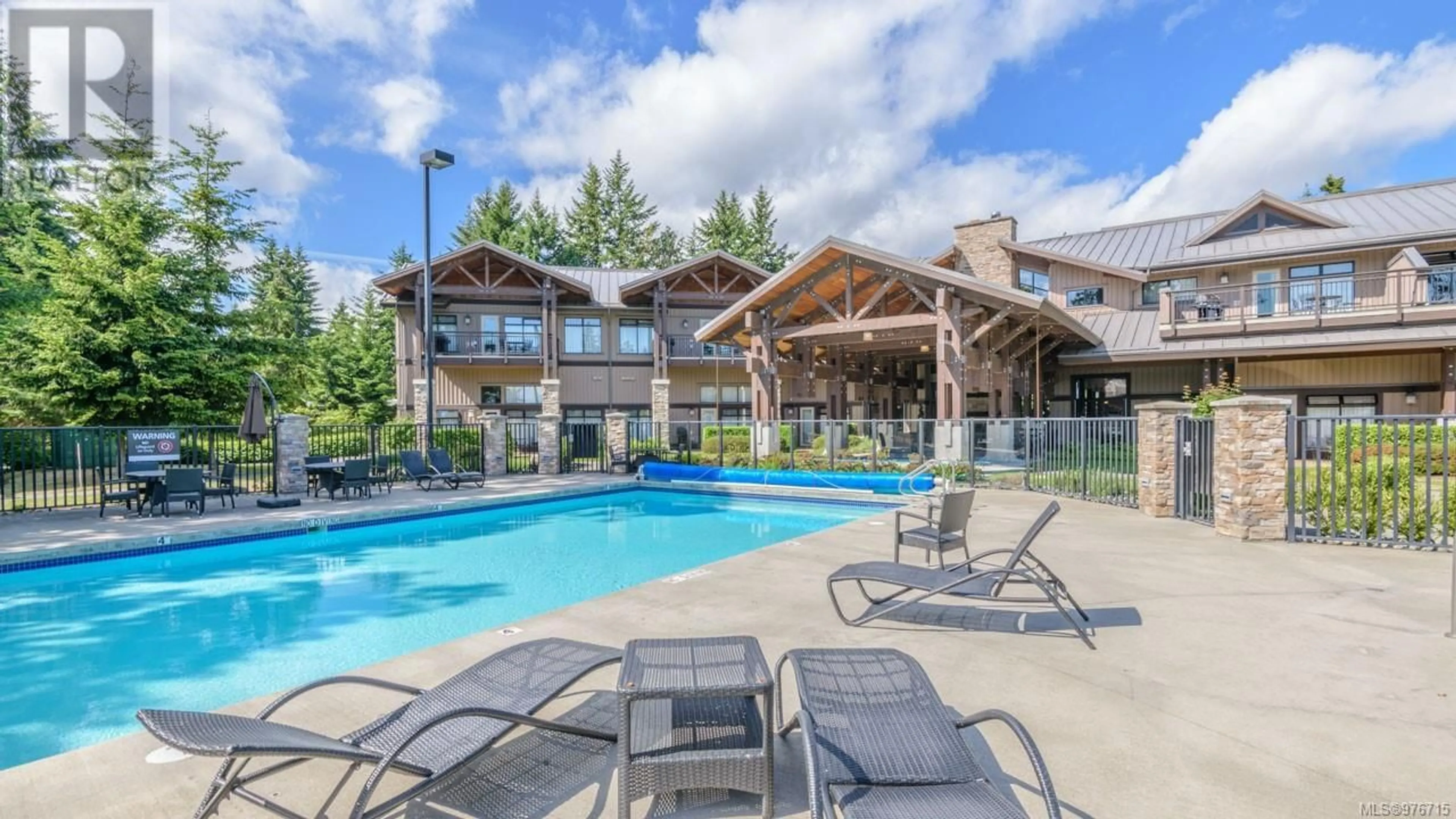 Indoor or outdoor pool for 1111 SA1 1175 Resort Dr, Parksville British Columbia V9P2E3