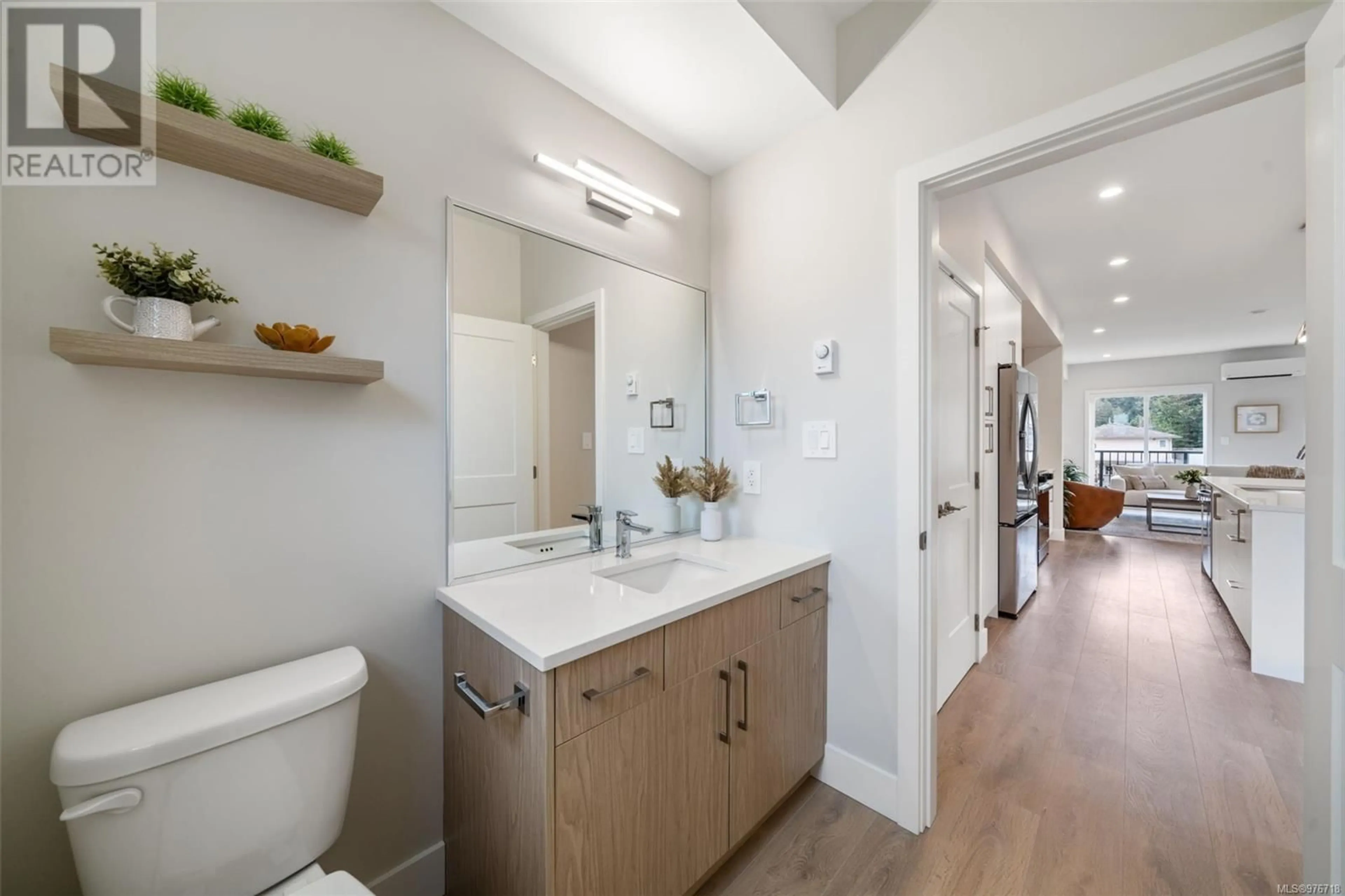 Bathroom, wood floors for 1203 Arcadiawood Crt, Langford British Columbia V9C2Z8