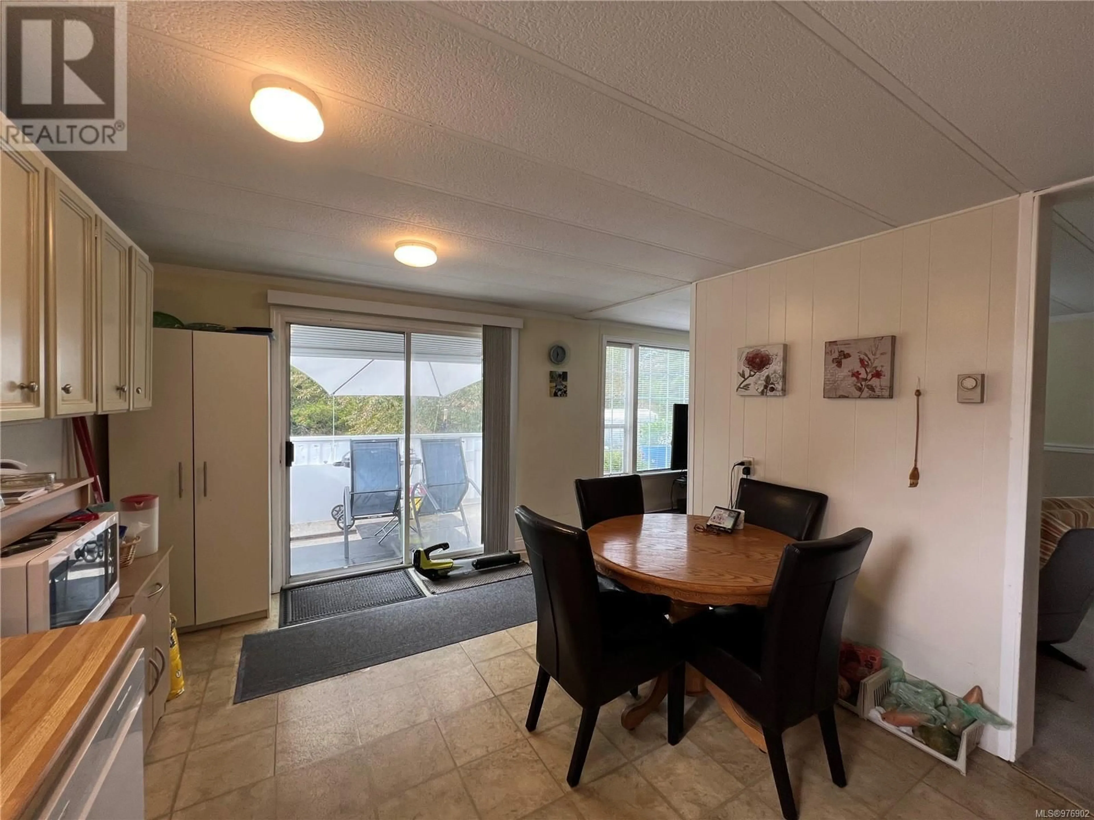 Dining room, cottage for 406 Matchlee Dr, Gold River British Columbia V0R1G0