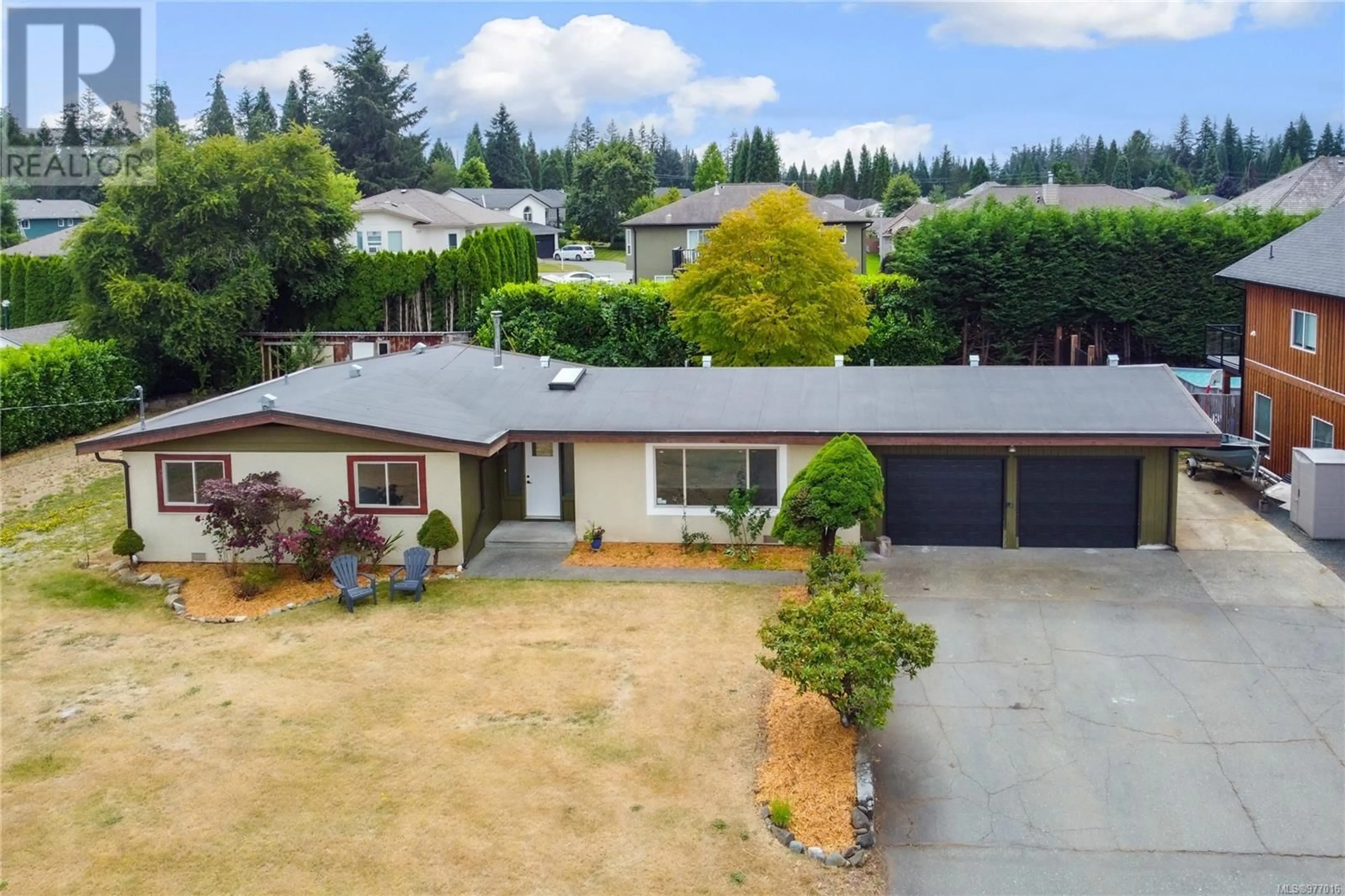 Frontside or backside of a home, the street view for 1907 Cheviot Rd, Campbell River British Columbia V9W4E2