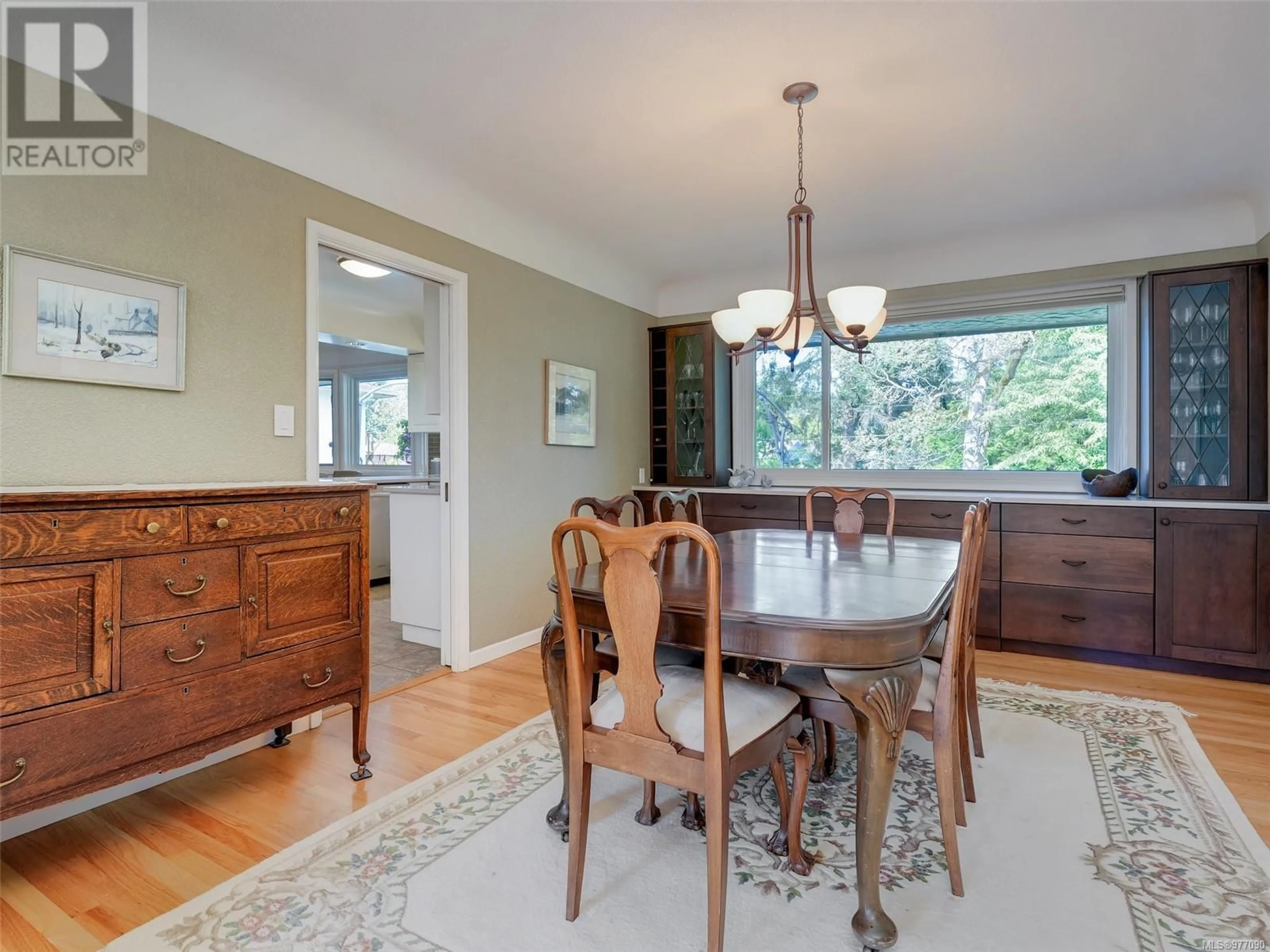 Dining room, wood/laminate floor for 2040 Frederick Norris Rd, Oak Bay British Columbia V8P2B2