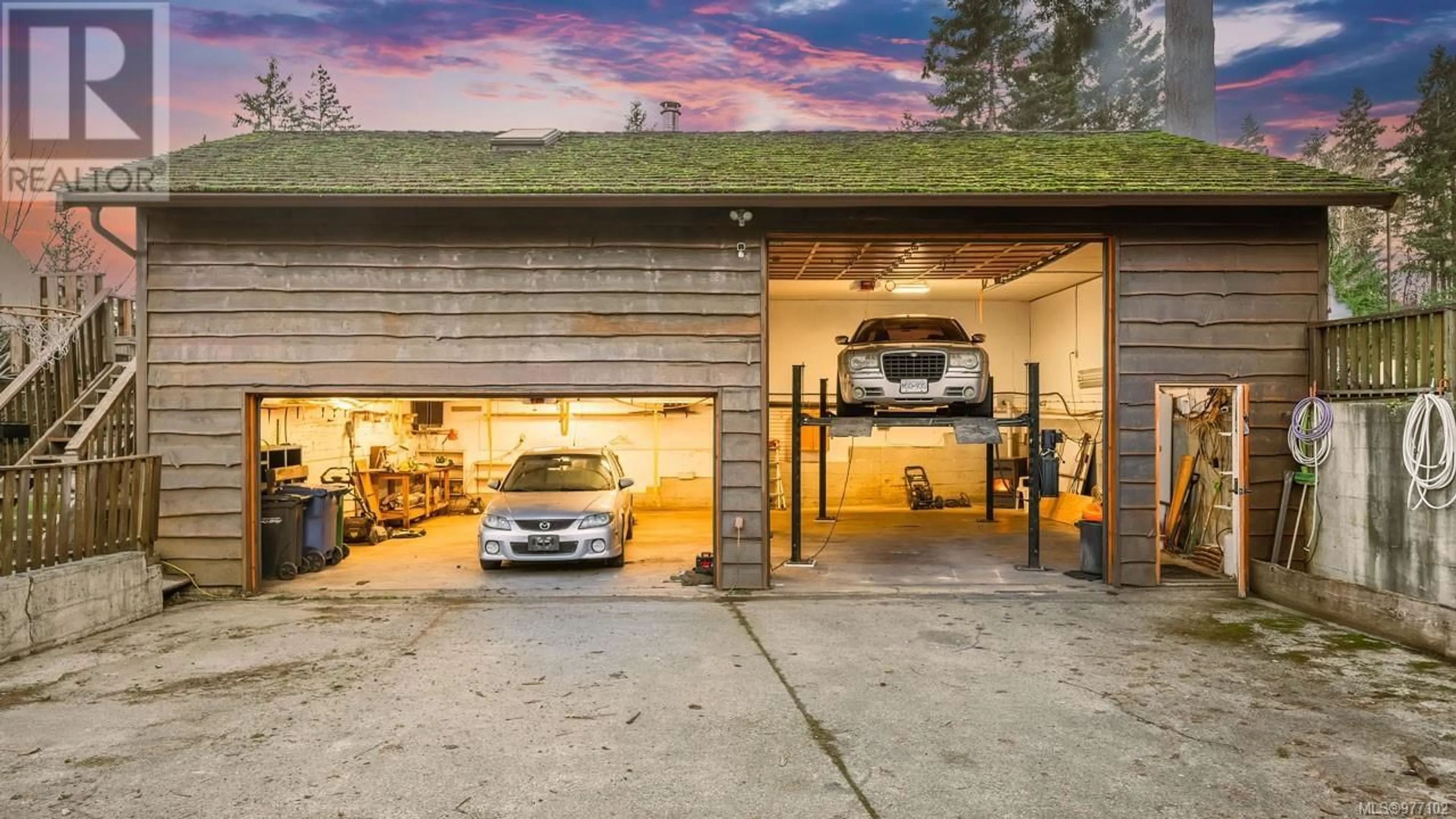 Indoor garage, cement floor for 2450 Mill Rd, Nanaimo British Columbia V9R6W3