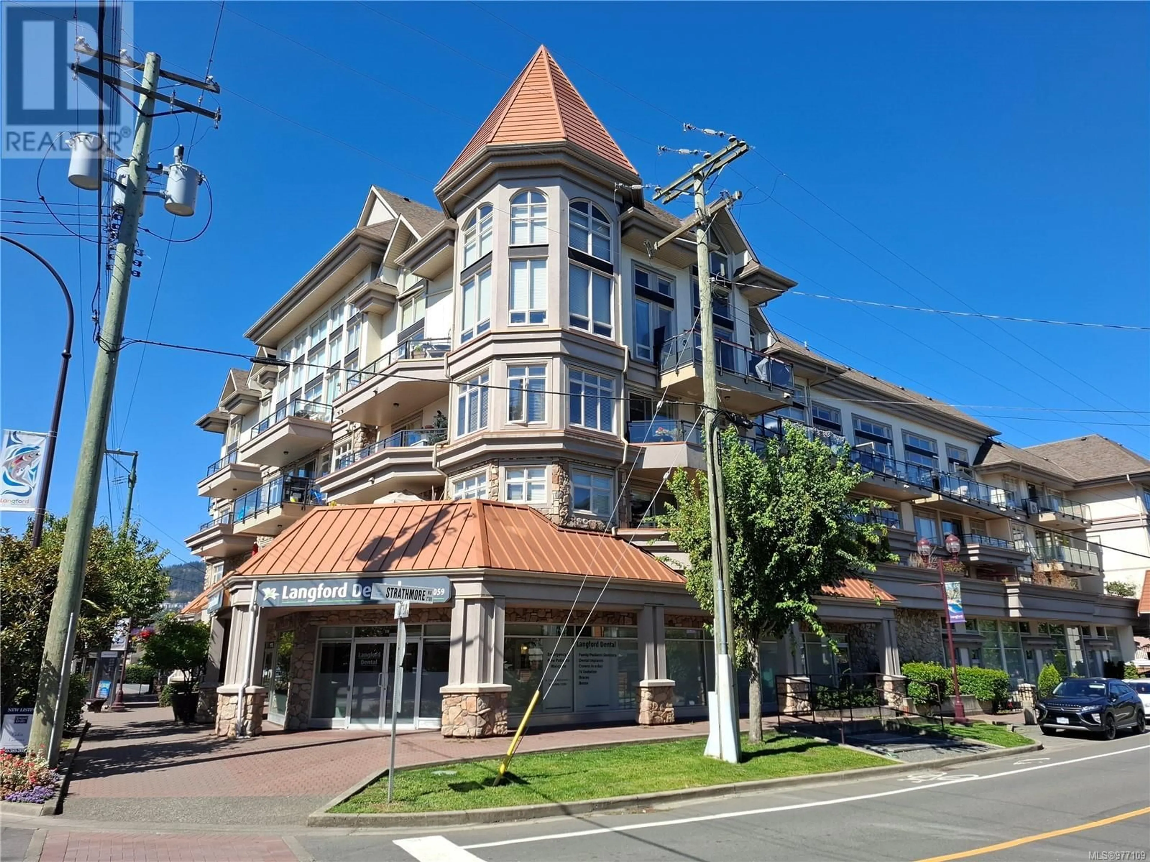 A pic from exterior of the house or condo, the front or back of building for 304 866 Goldstream Ave, Langford British Columbia V9B2X9