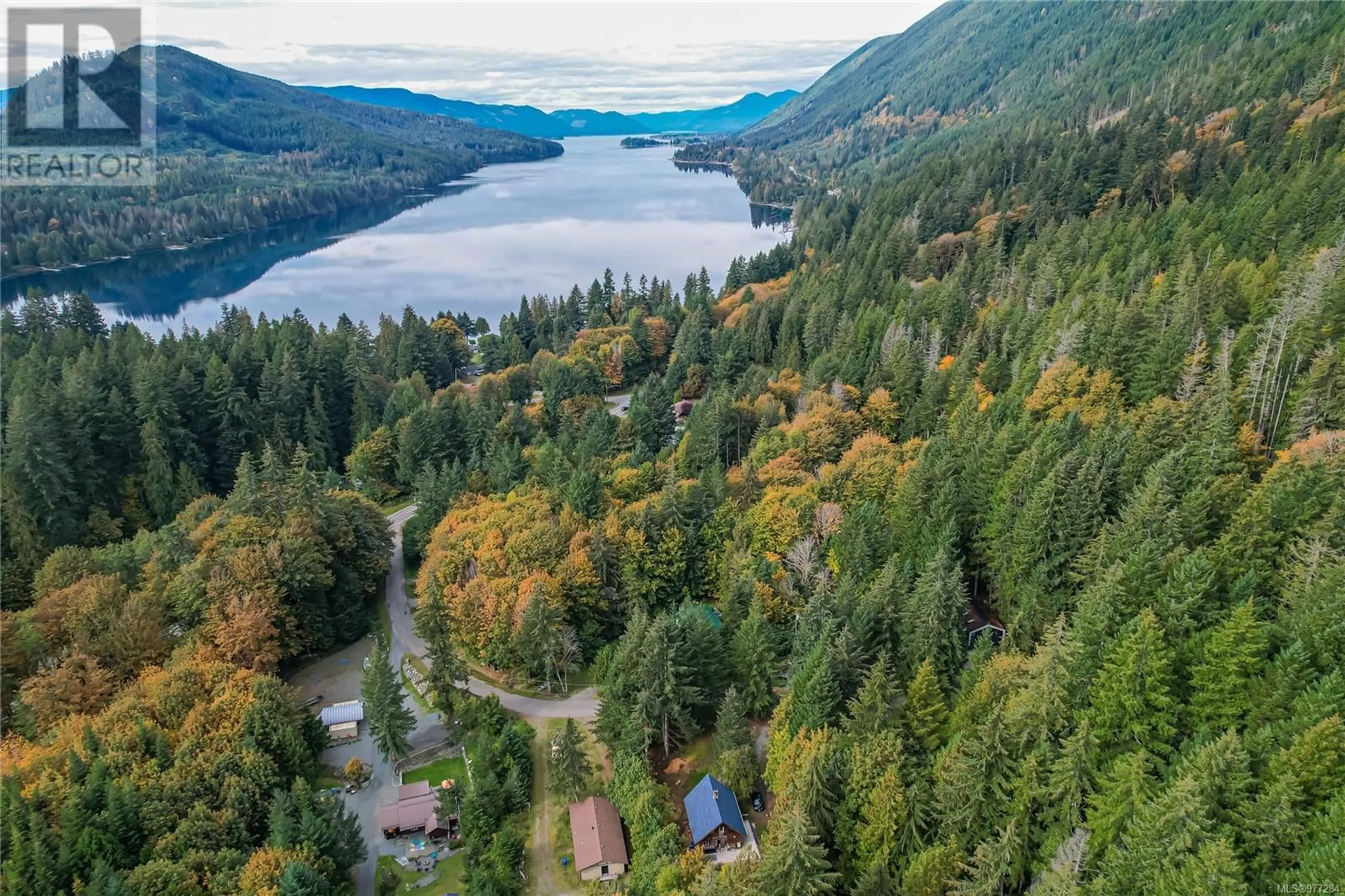 Patio, lake for 7721 Parkinson Rd, Lake Cowichan British Columbia V0R3E1