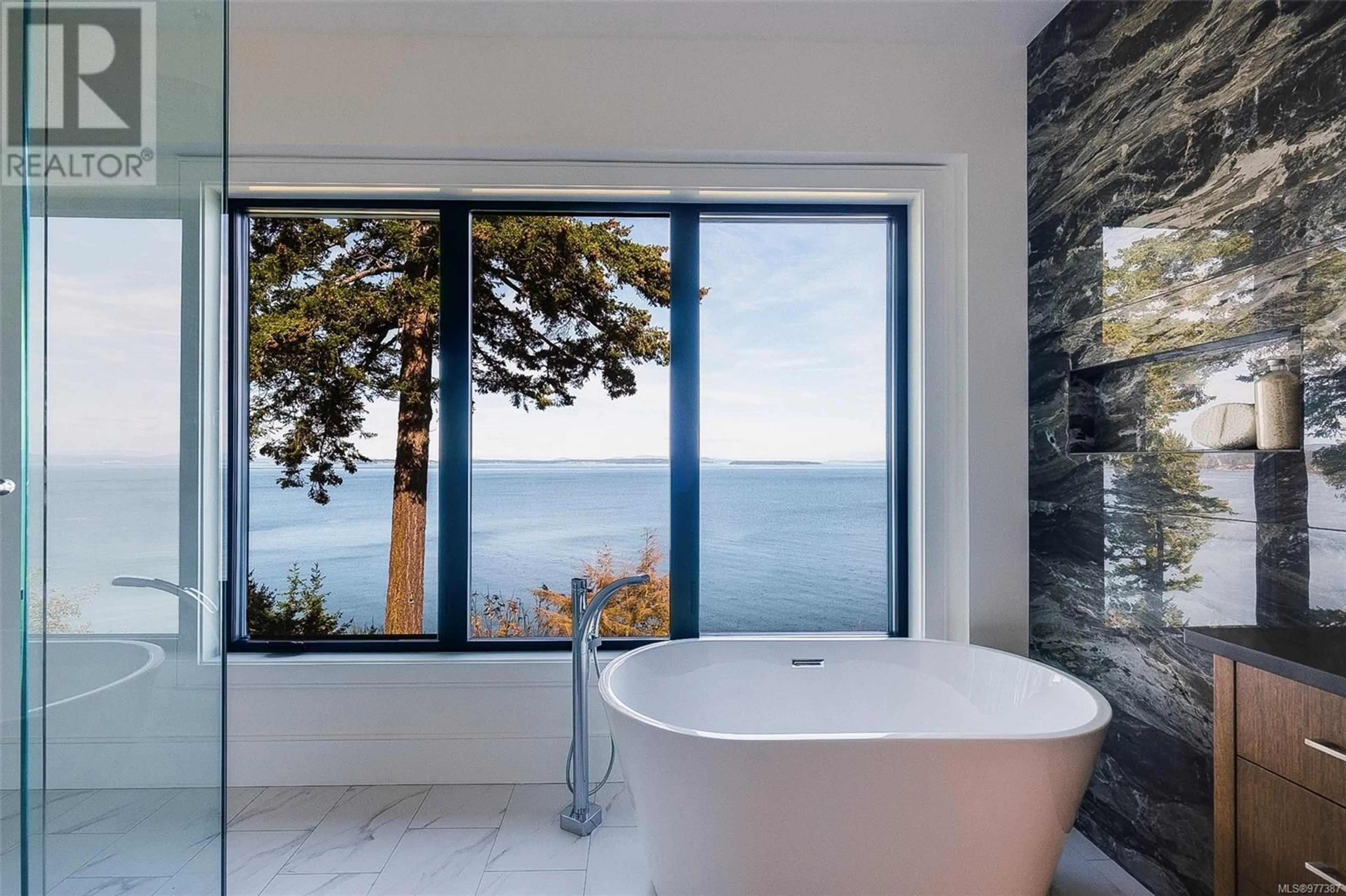 Contemporary bathroom, ceramic floors for 4599 Cordova Bay Rd, Saanich British Columbia V8Y2K1